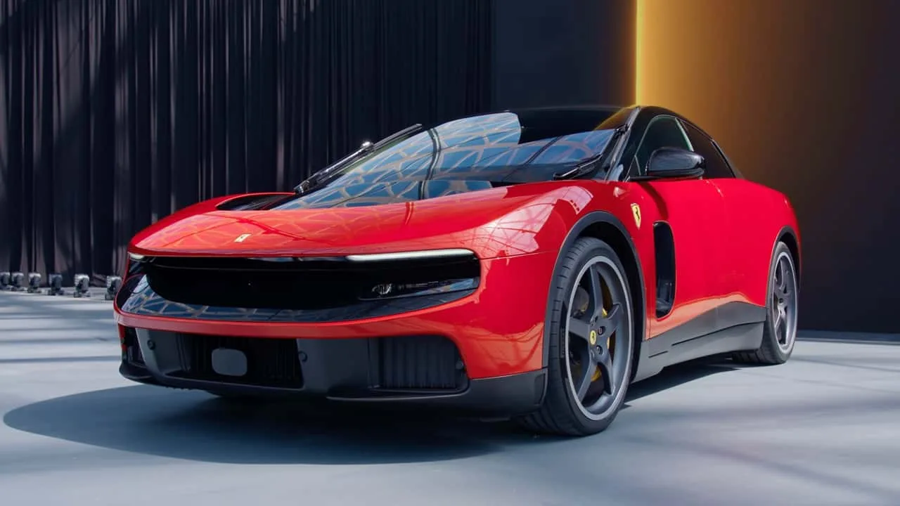 Ferrari представила Luce — первый полностью электрический автомобиль бренда