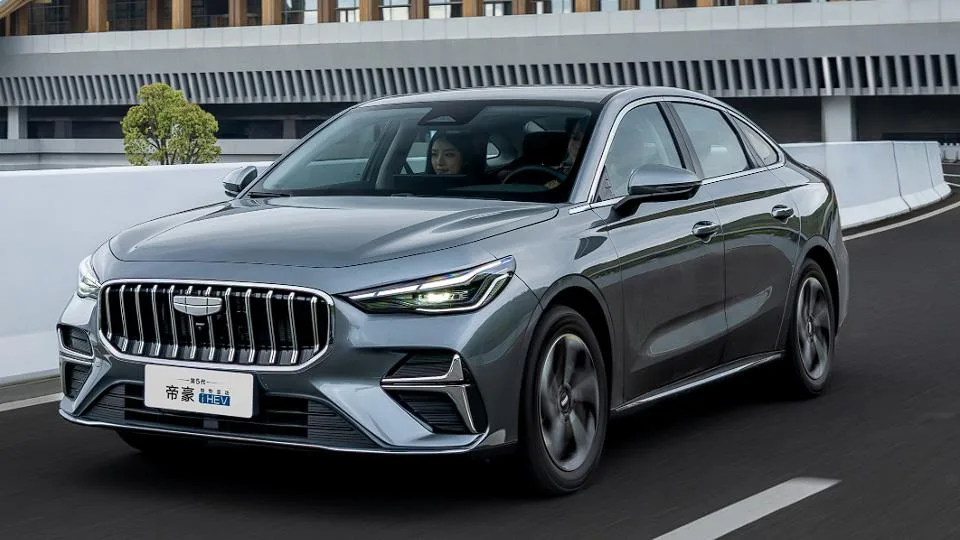 Geely хочет подвинуть японские гибриды
