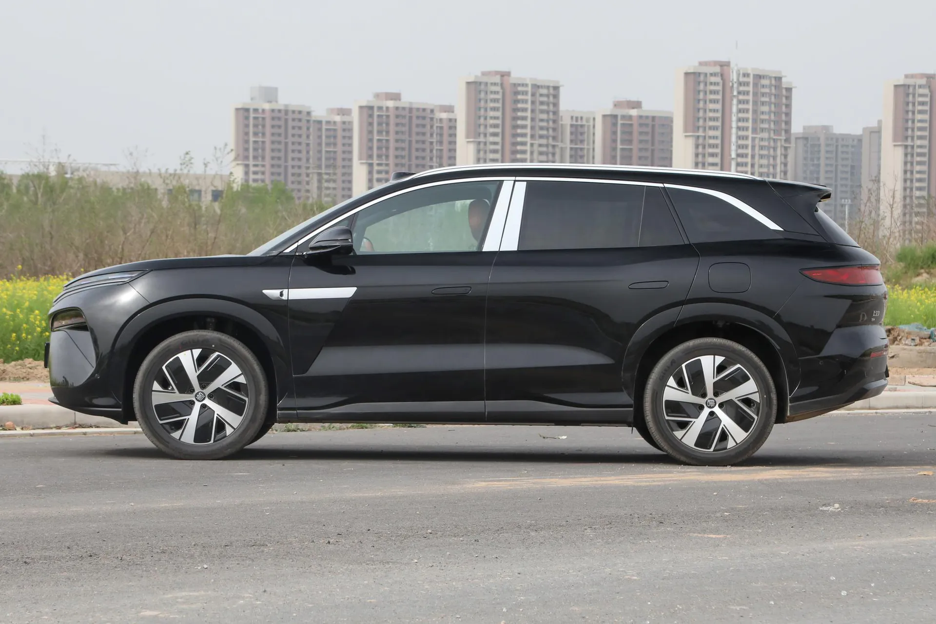  Tang L EV 670 KM RWD LiDAR Prestige
