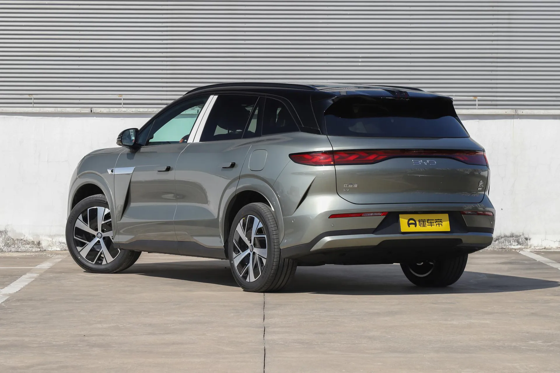  Tang L EV 670 KM RWD LiDAR Prestige