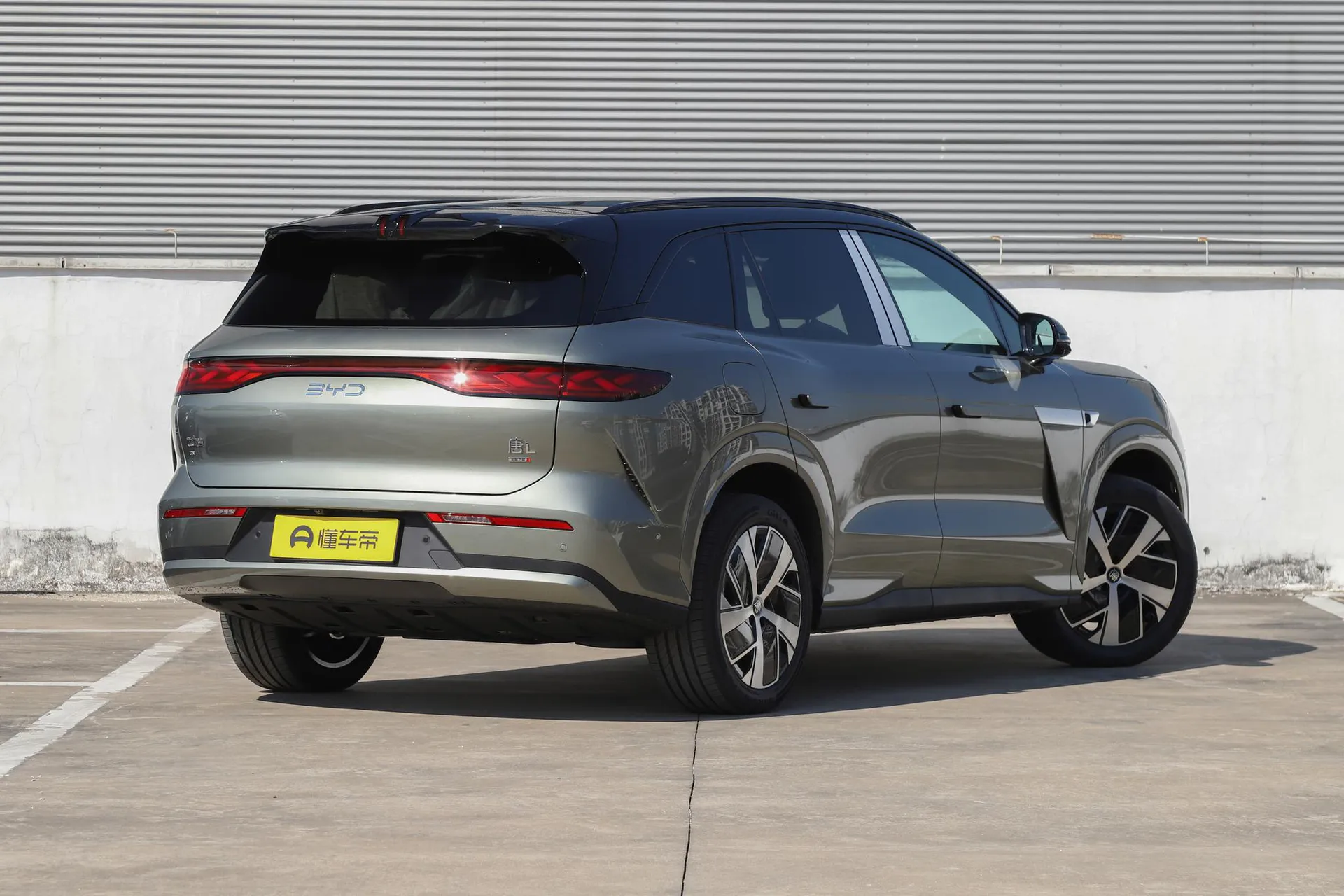  Tang L EV 670 KM RWD LiDAR Prestige