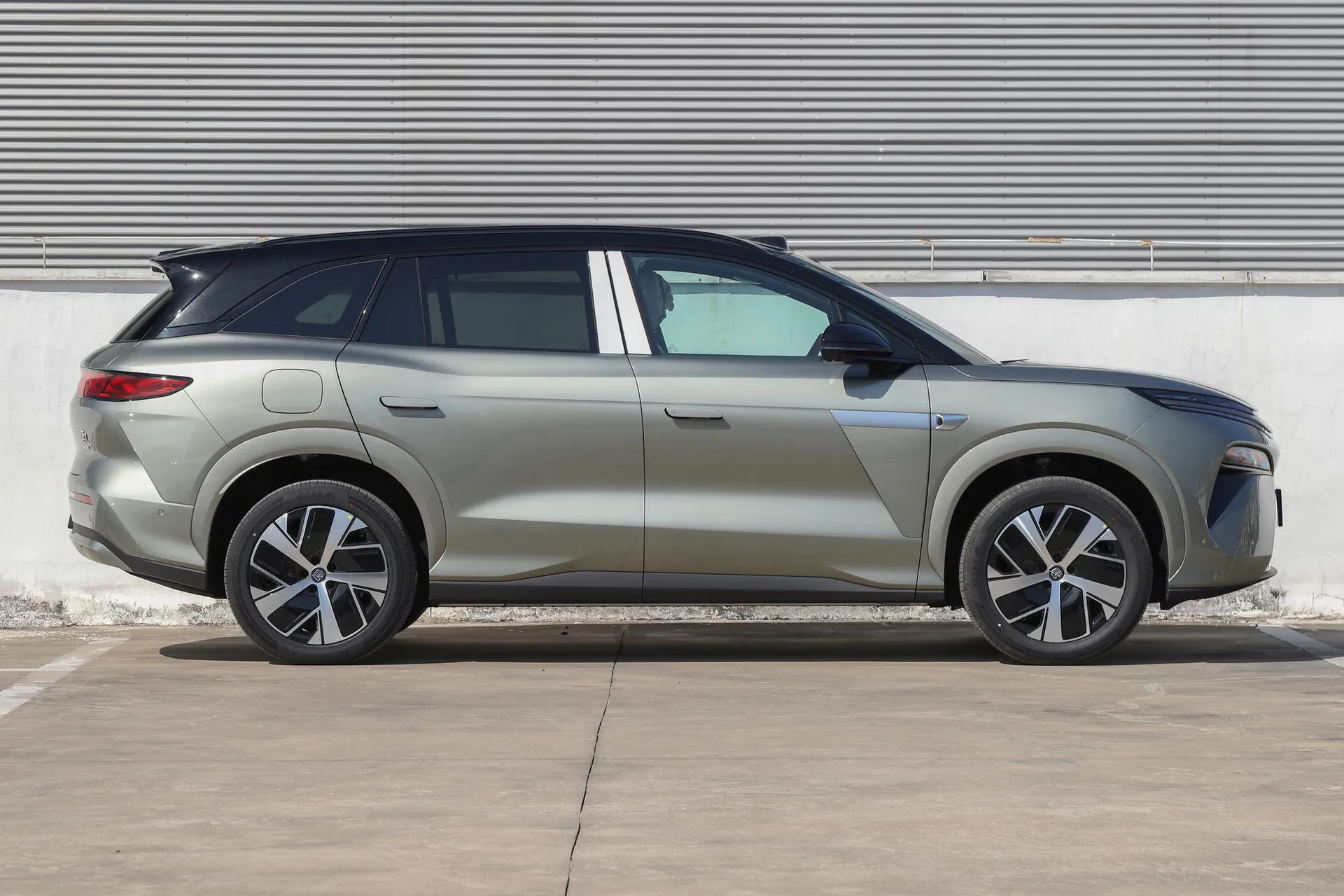  Tang L EV 670 KM RWD LiDAR Prestige