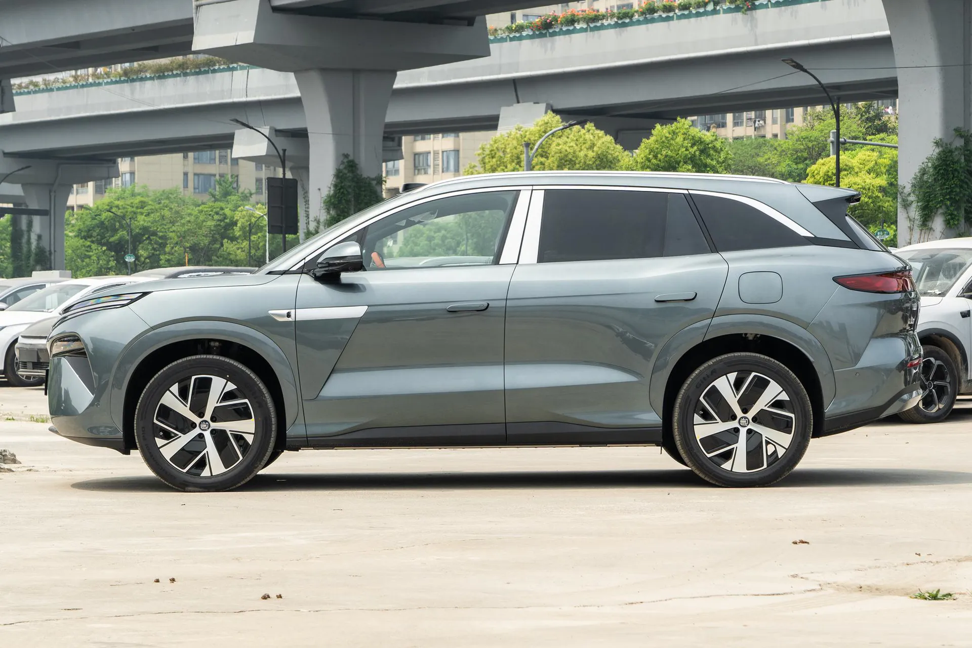  Tang L EV 670 KM RWD LiDAR Prestige