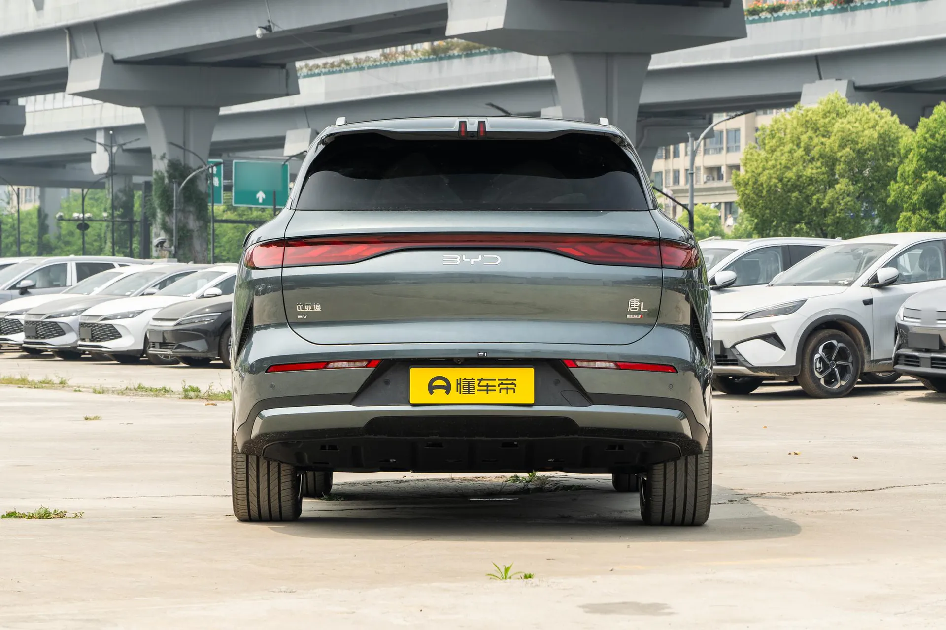  Tang L EV 670 KM RWD LiDAR Prestige