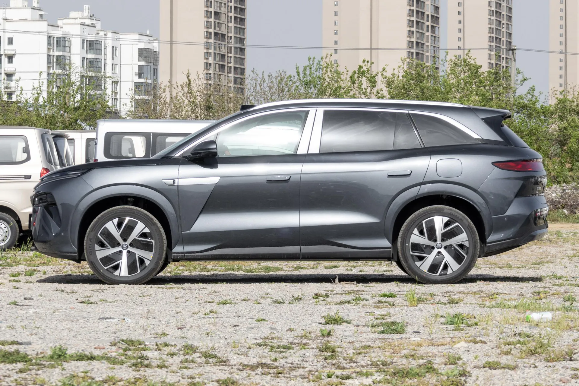  Tang L EV 670 KM RWD LiDAR Prestige