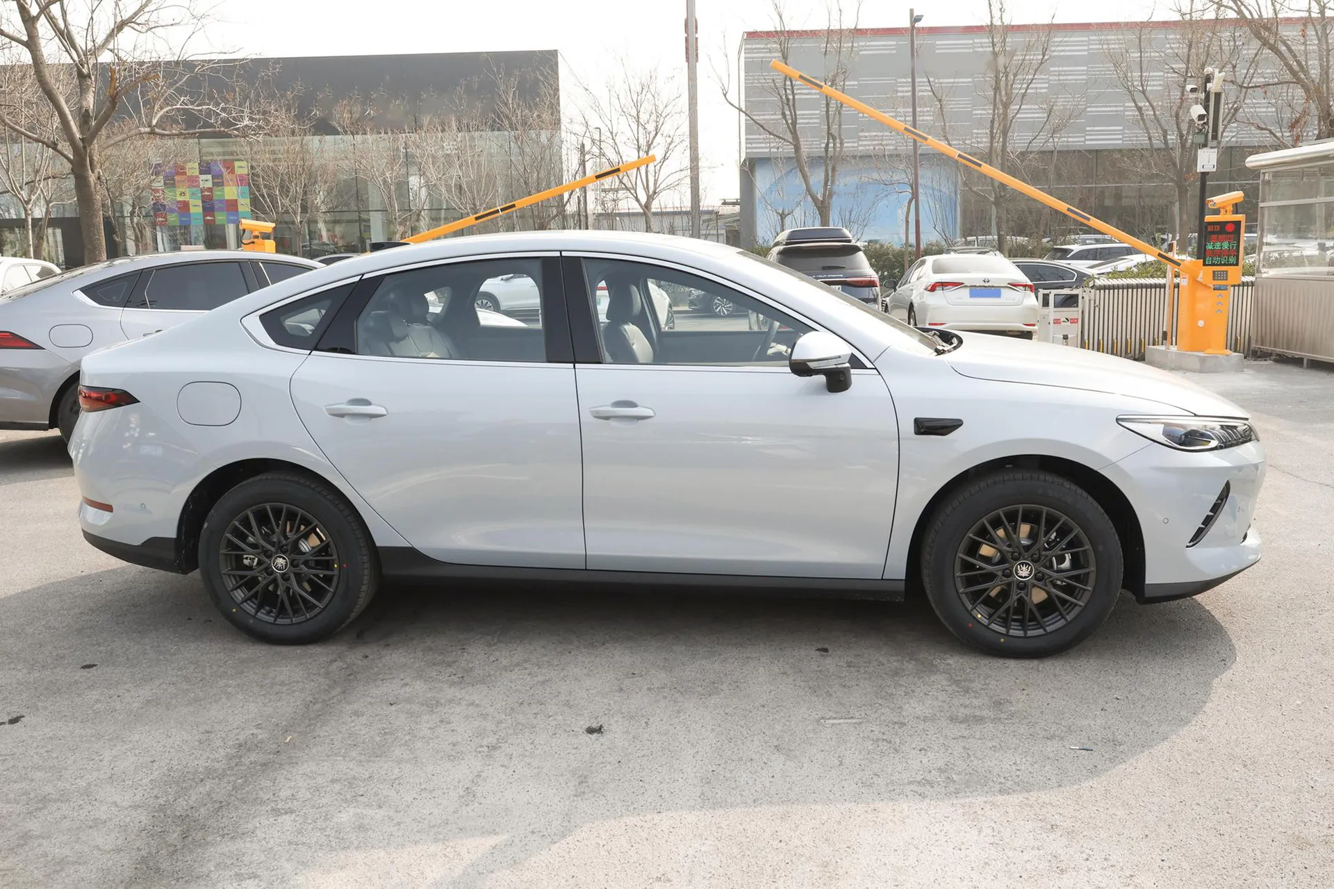  Qin Plus EV Smart Driving 510 KM Leading