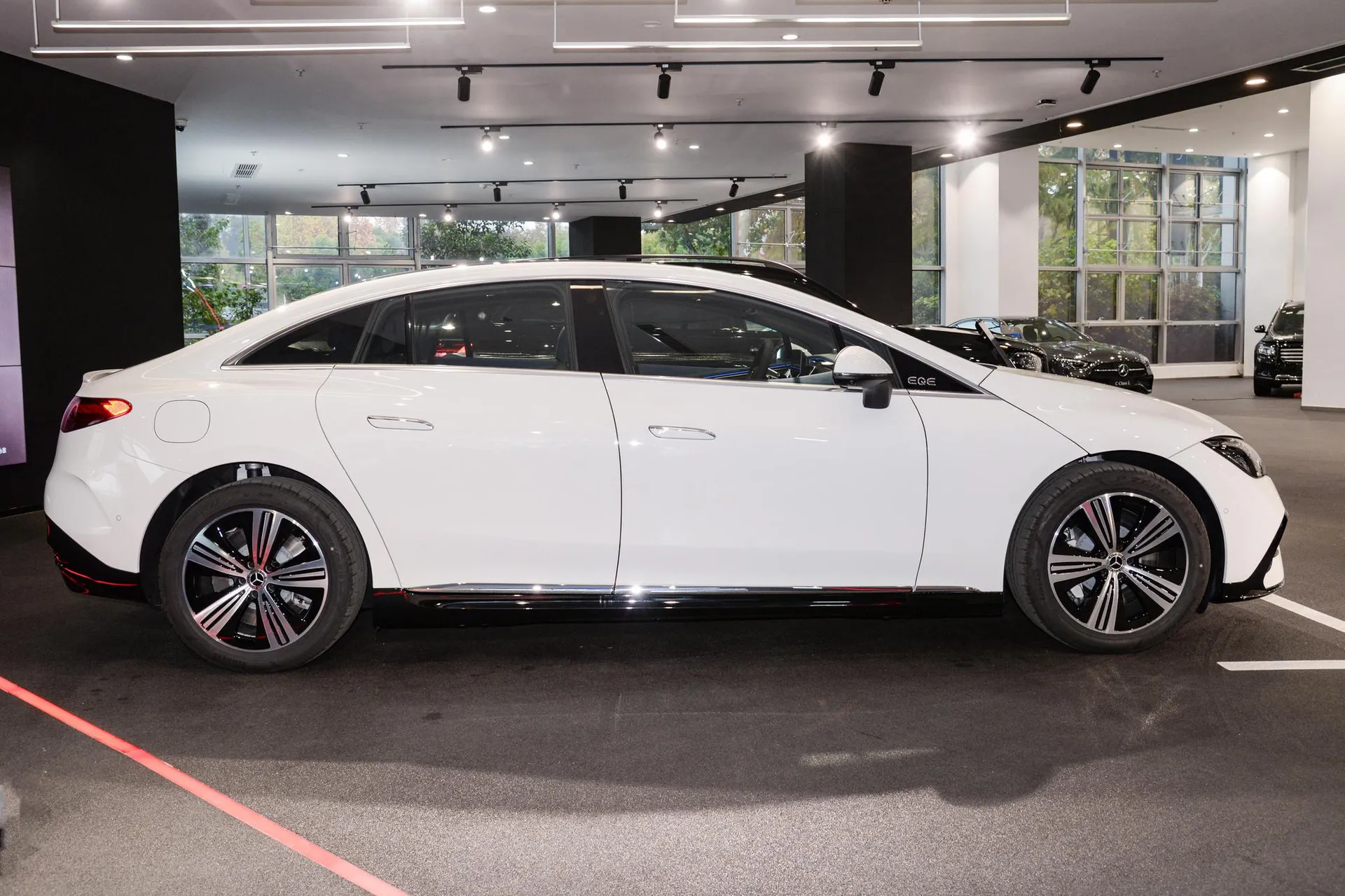  EQE 500 4MATIC Luxury