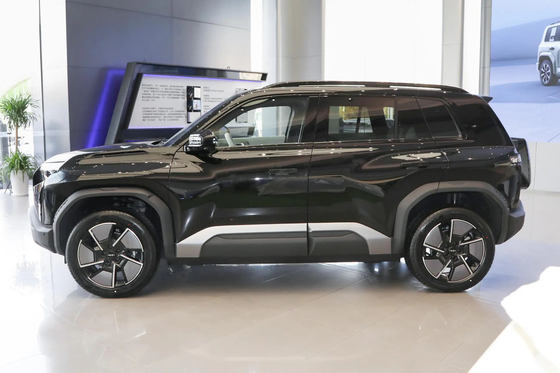  Titanium 3 501 KM AWD Max