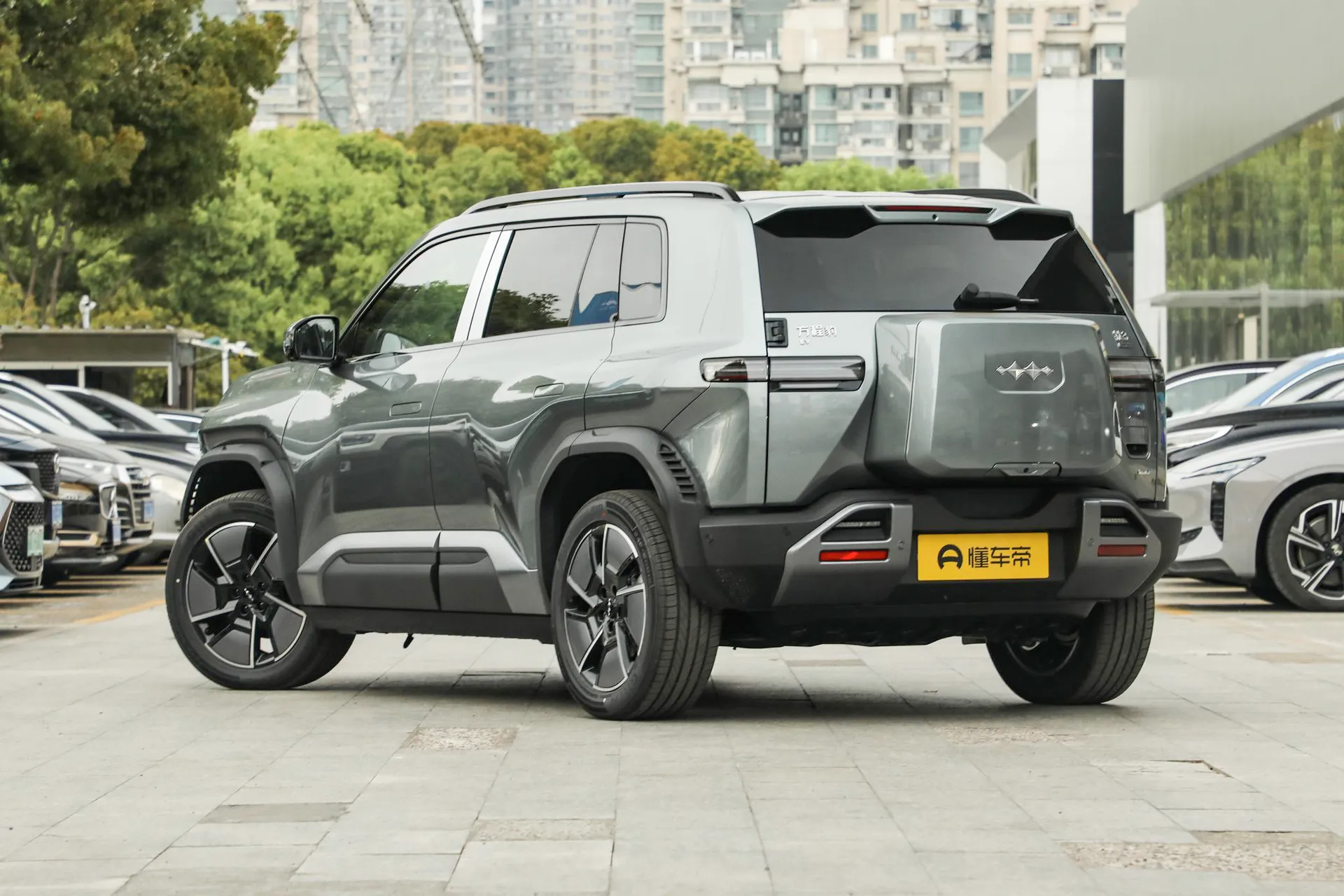  Titanium 3 501 KM AWD Max
