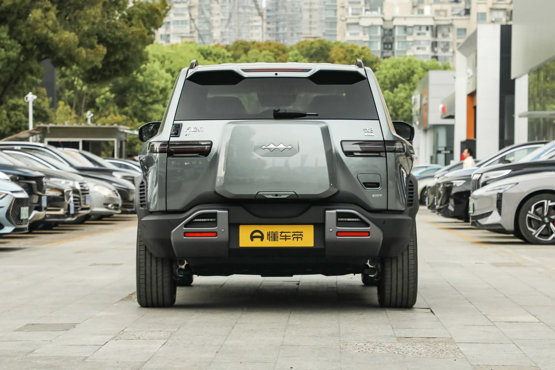  Titanium 3 501 KM AWD Max