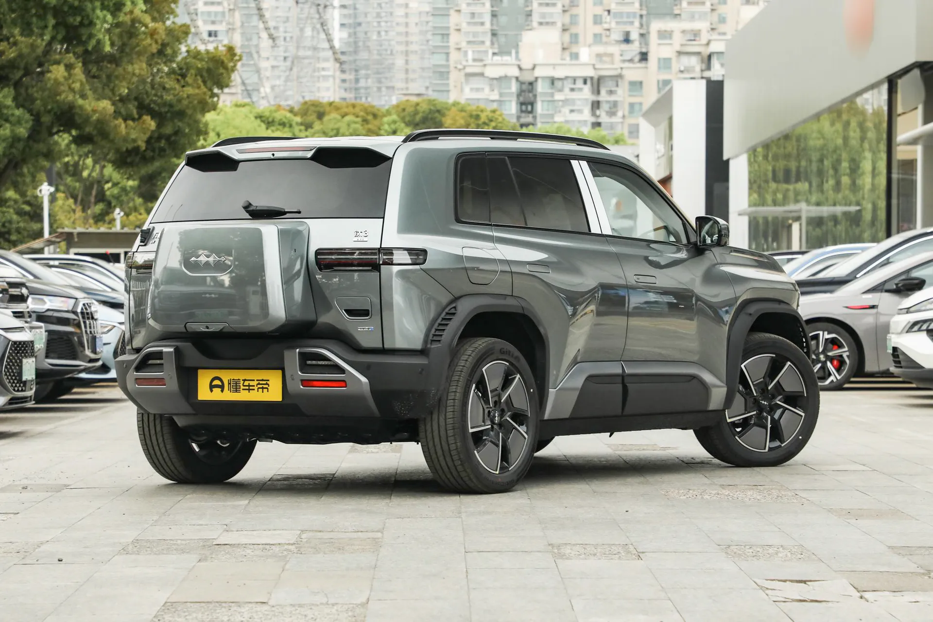  Titanium 3 501 KM AWD Max