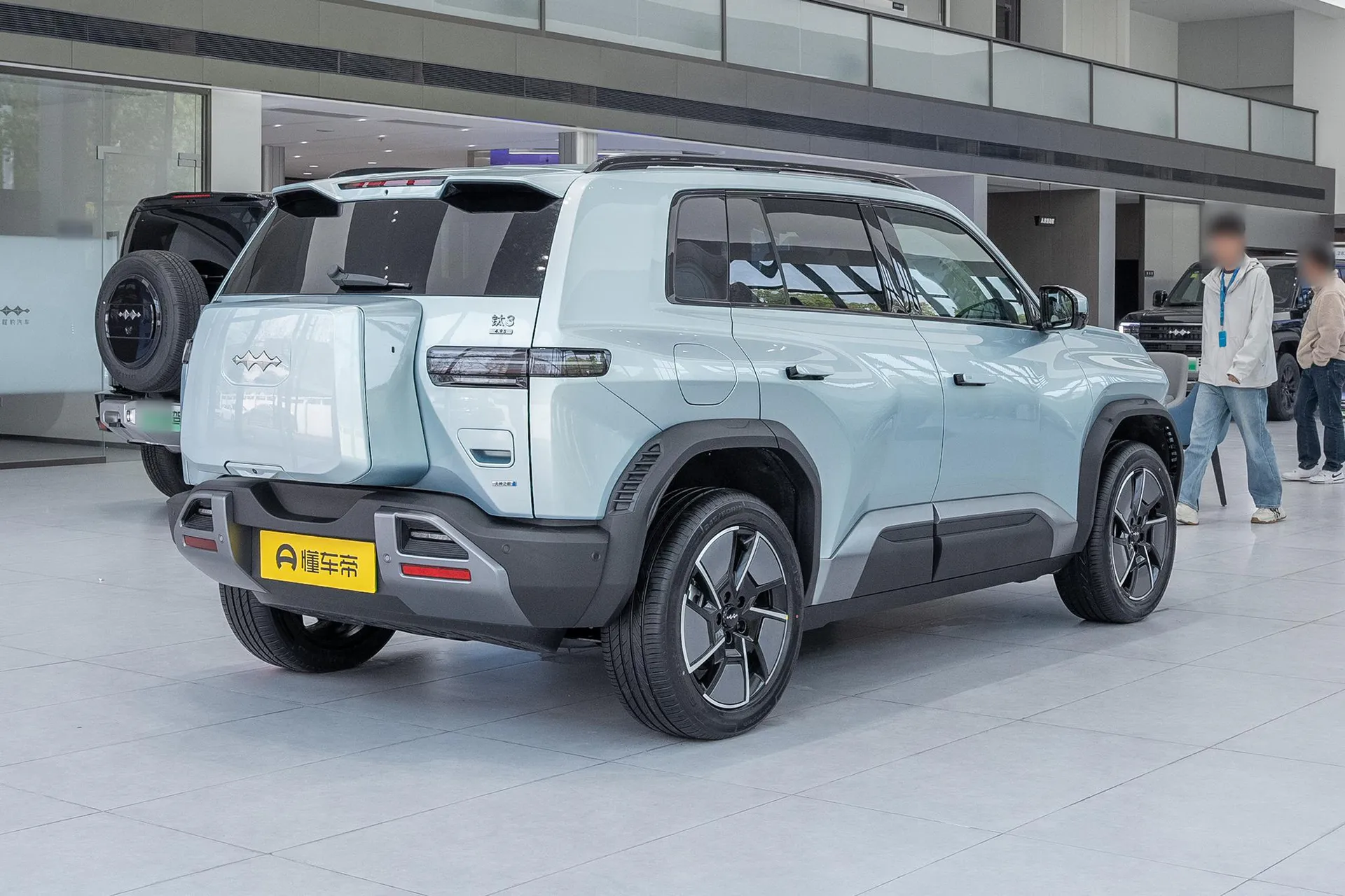  Titanium 3 501 KM AWD Max