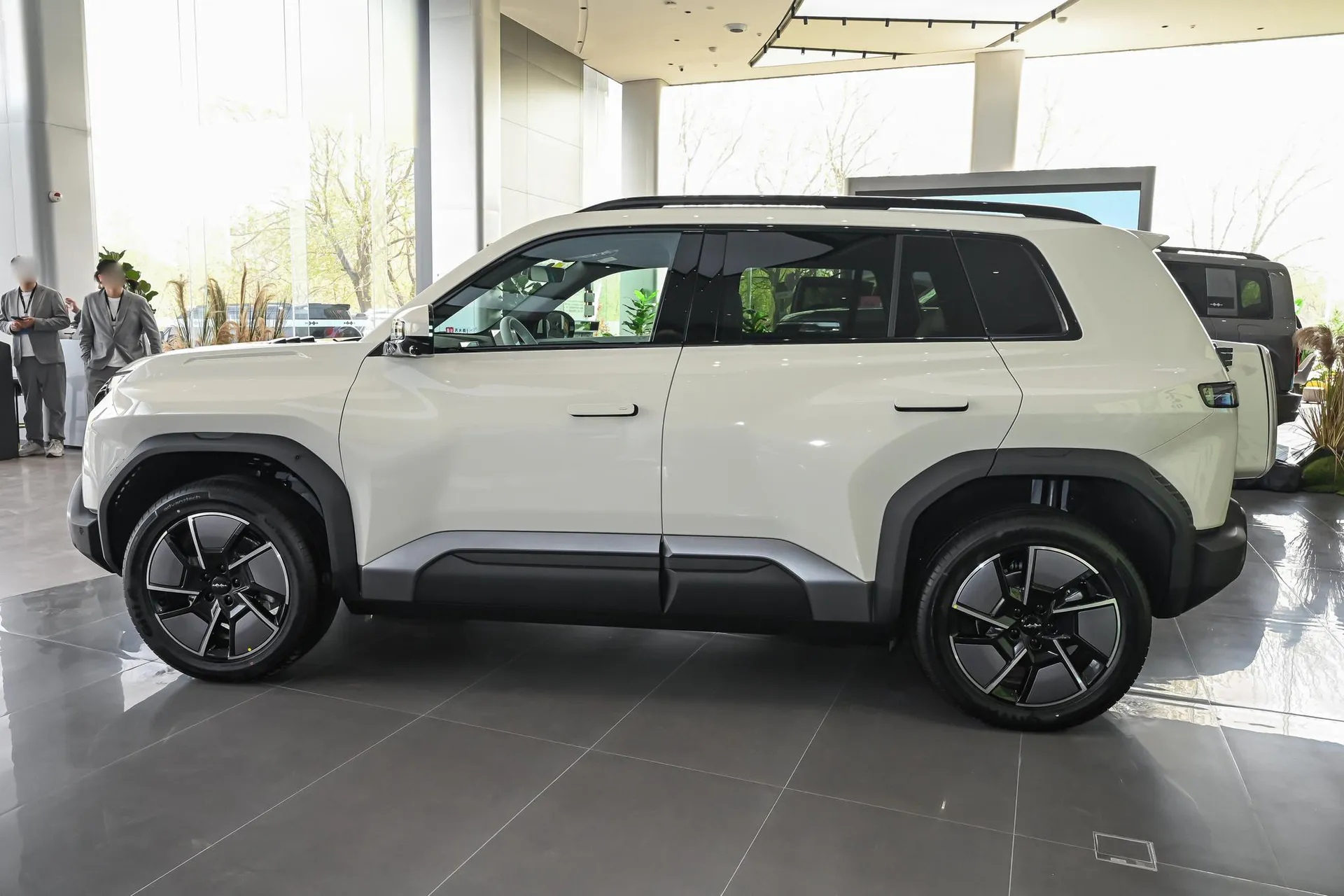  Titanium 3 501 KM AWD Max