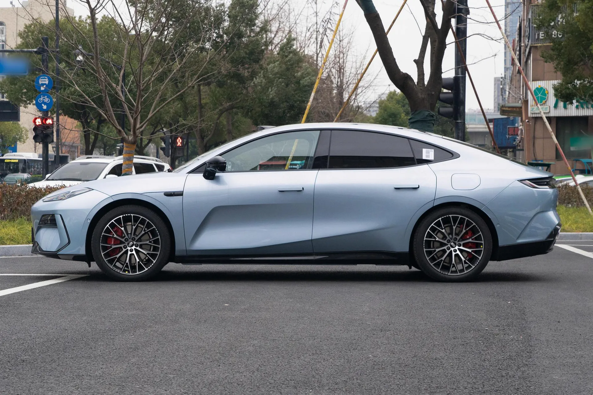  E8 620km AWD Starship LiDAR