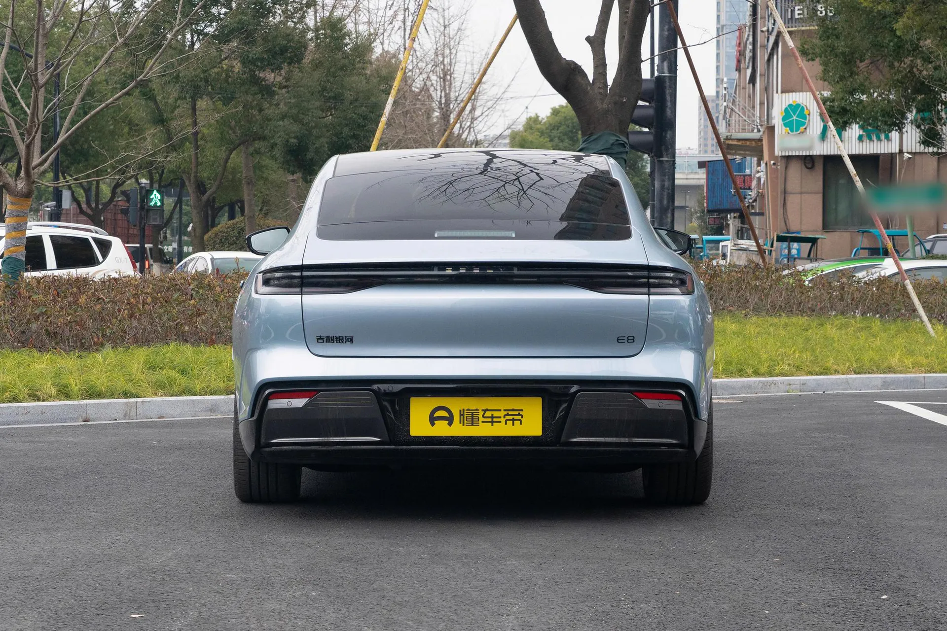  E8 620km AWD Starship LiDAR