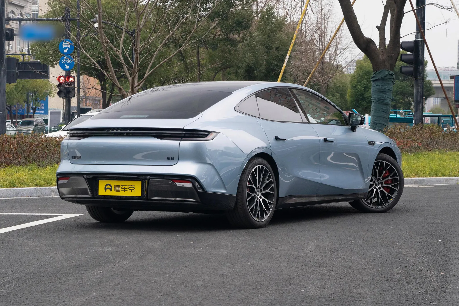  E8 620km AWD Starship LiDAR