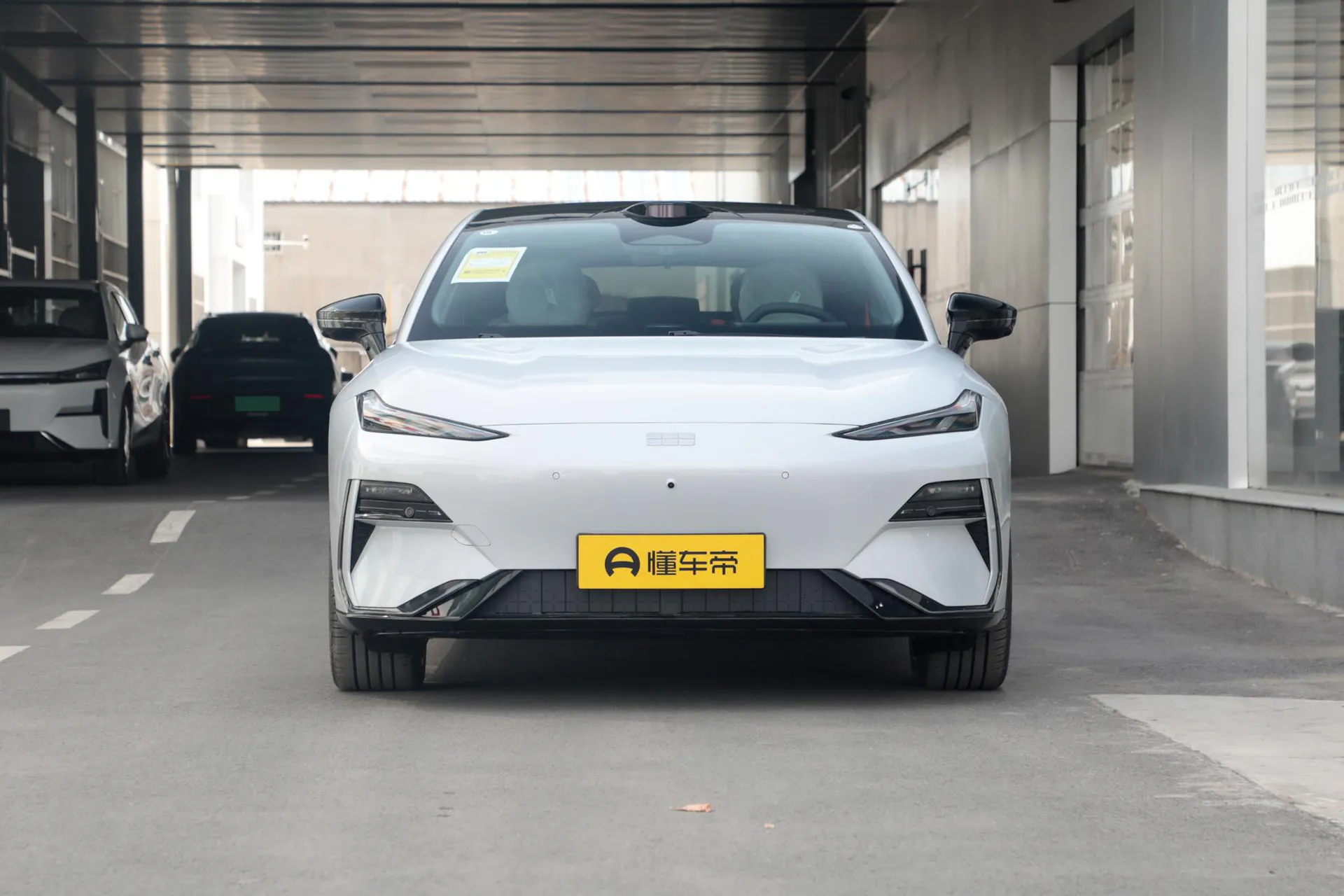  E8 620km AWD Starship LiDAR