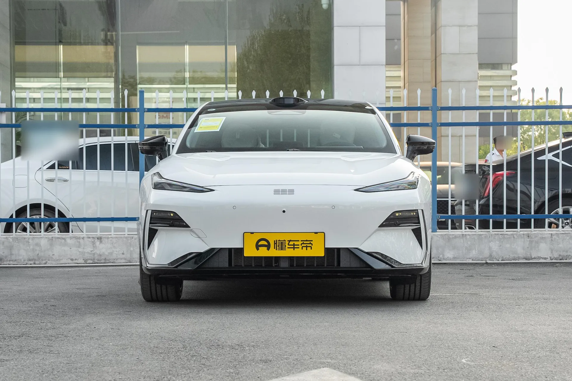  E8 620km AWD Starship LiDAR