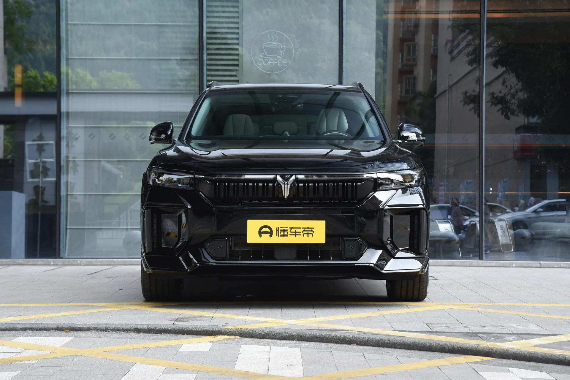  Free 318 AWD Explorer