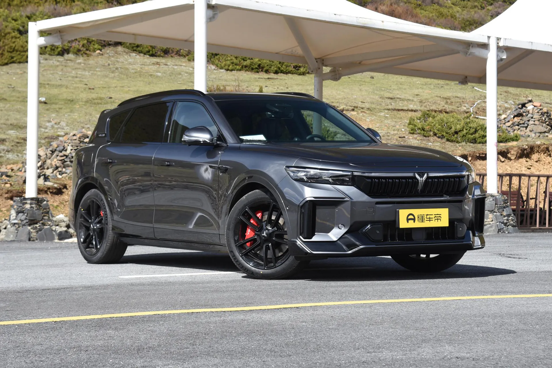  Free 318 AWD Explorer