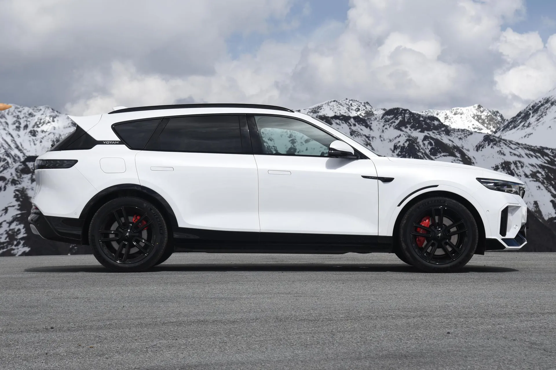  Free 318 AWD Explorer