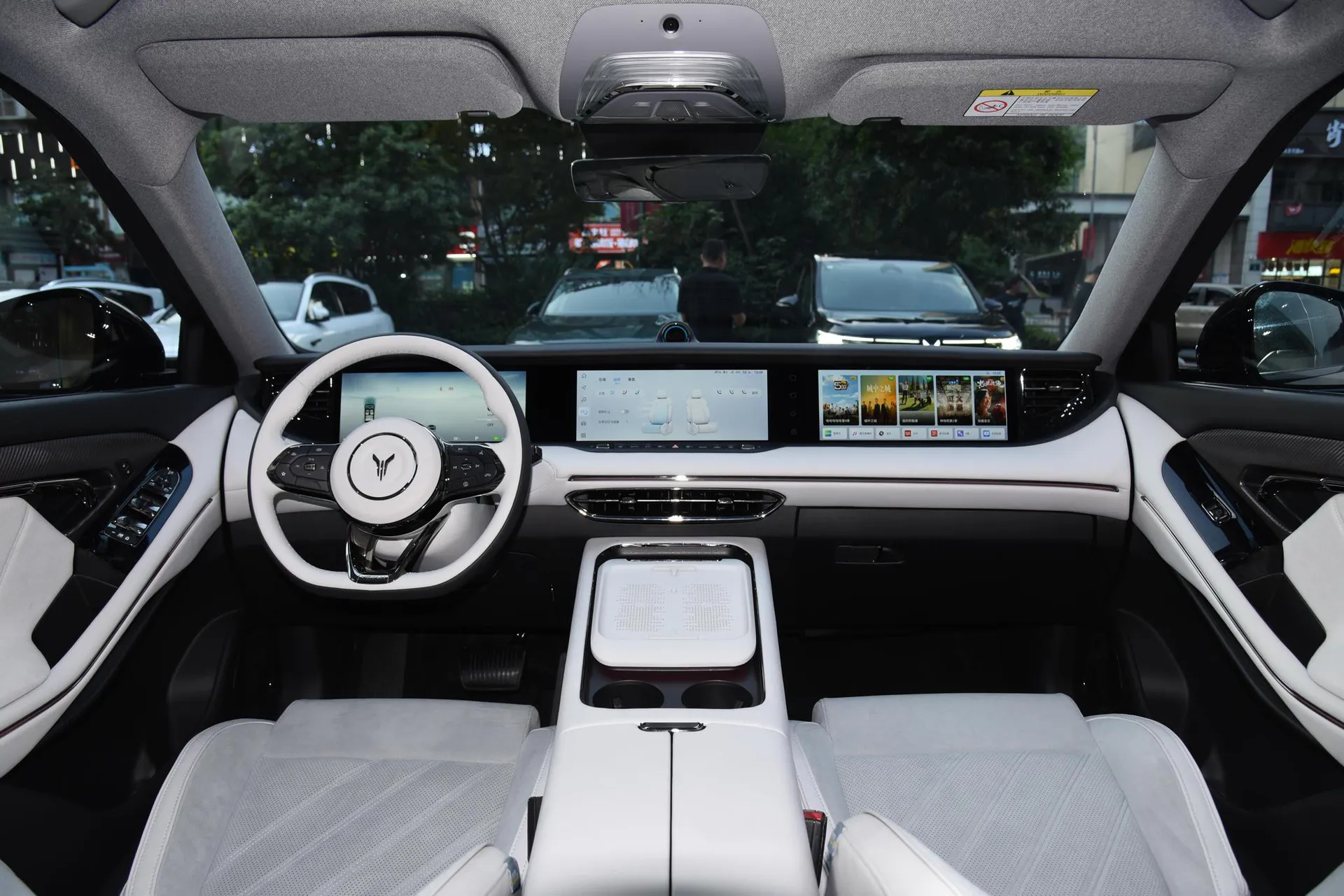 Free 318 AWD Explorer
