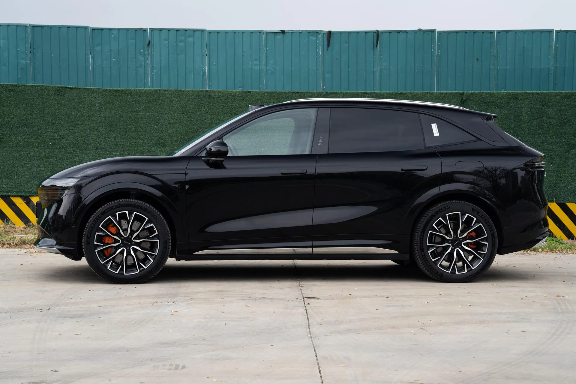  7X 100kWh Long Range AWD Smart Driving