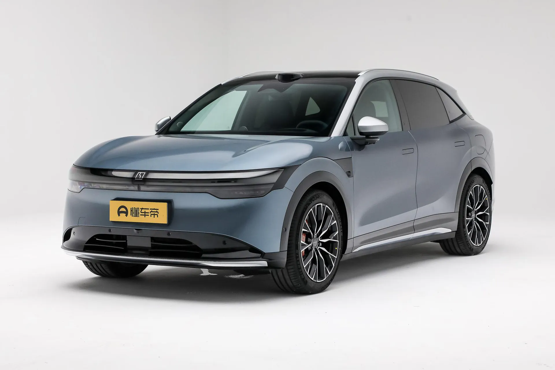  7X 100kWh Long Range AWD Smart Driving
