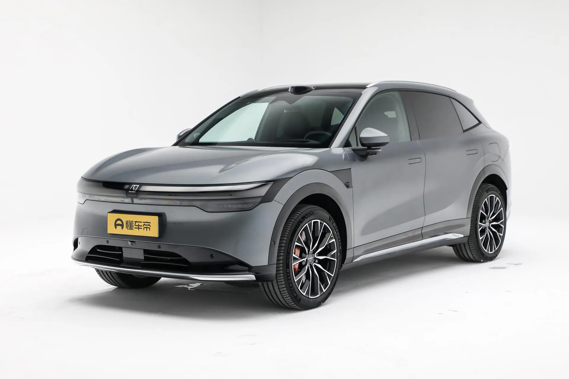  7X 100kWh Long Range AWD Smart Driving