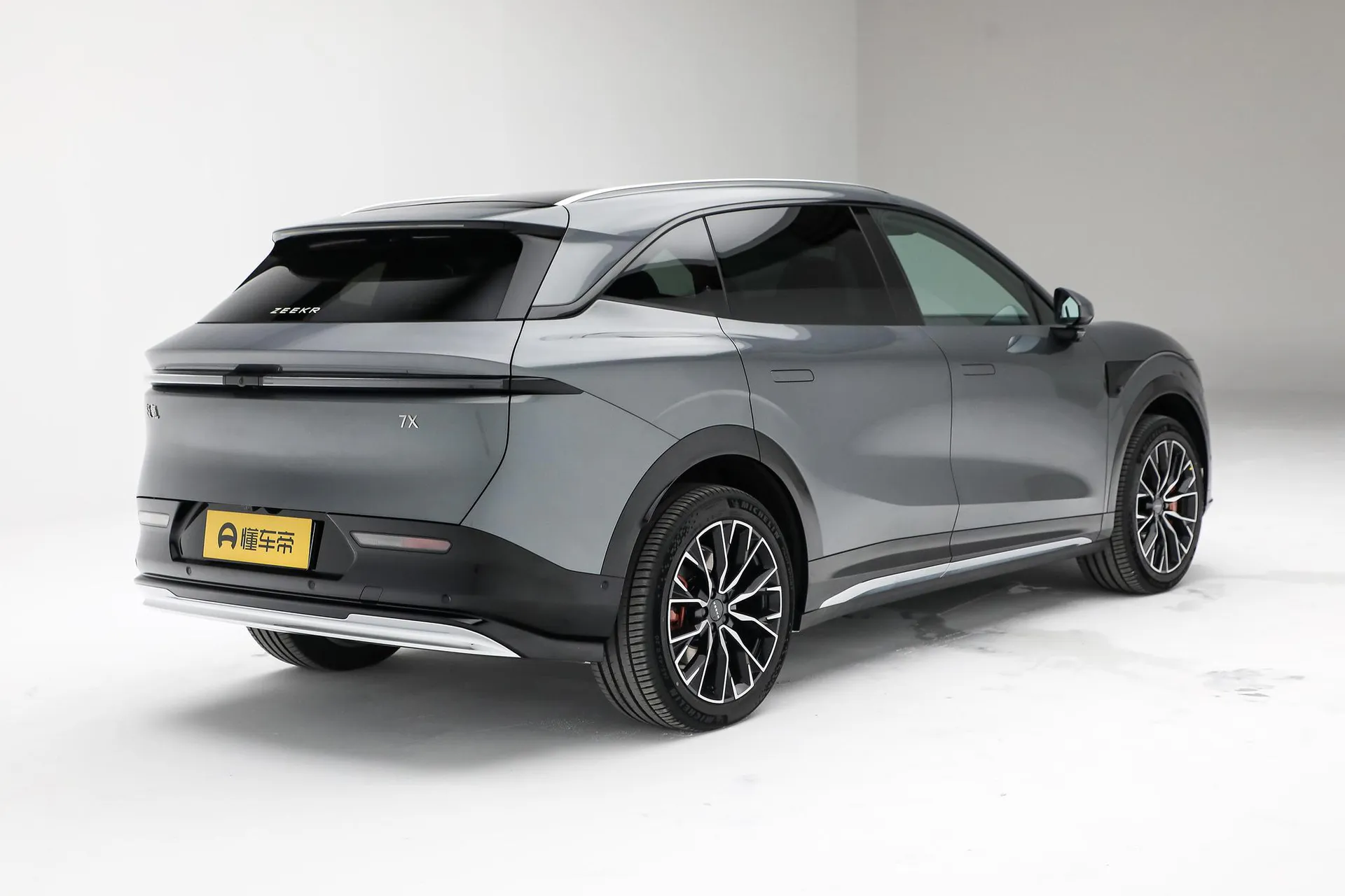  7X 100kWh Long Range AWD Smart Driving