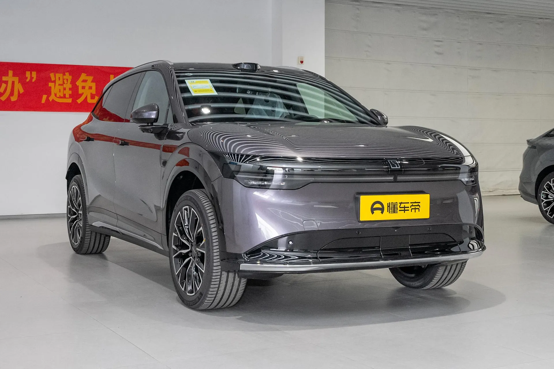  7X 100kWh Long Range AWD Smart Driving