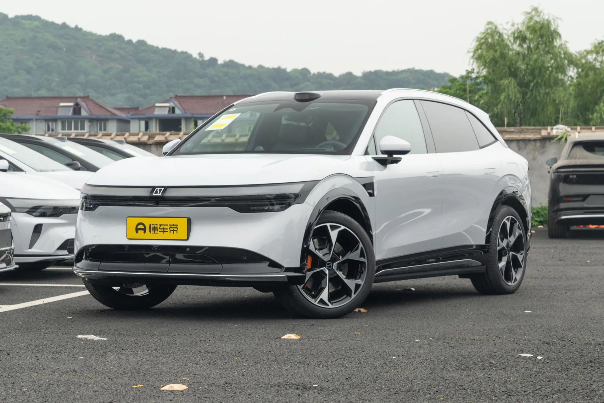  7X 100kWh Long Range AWD Smart Driving