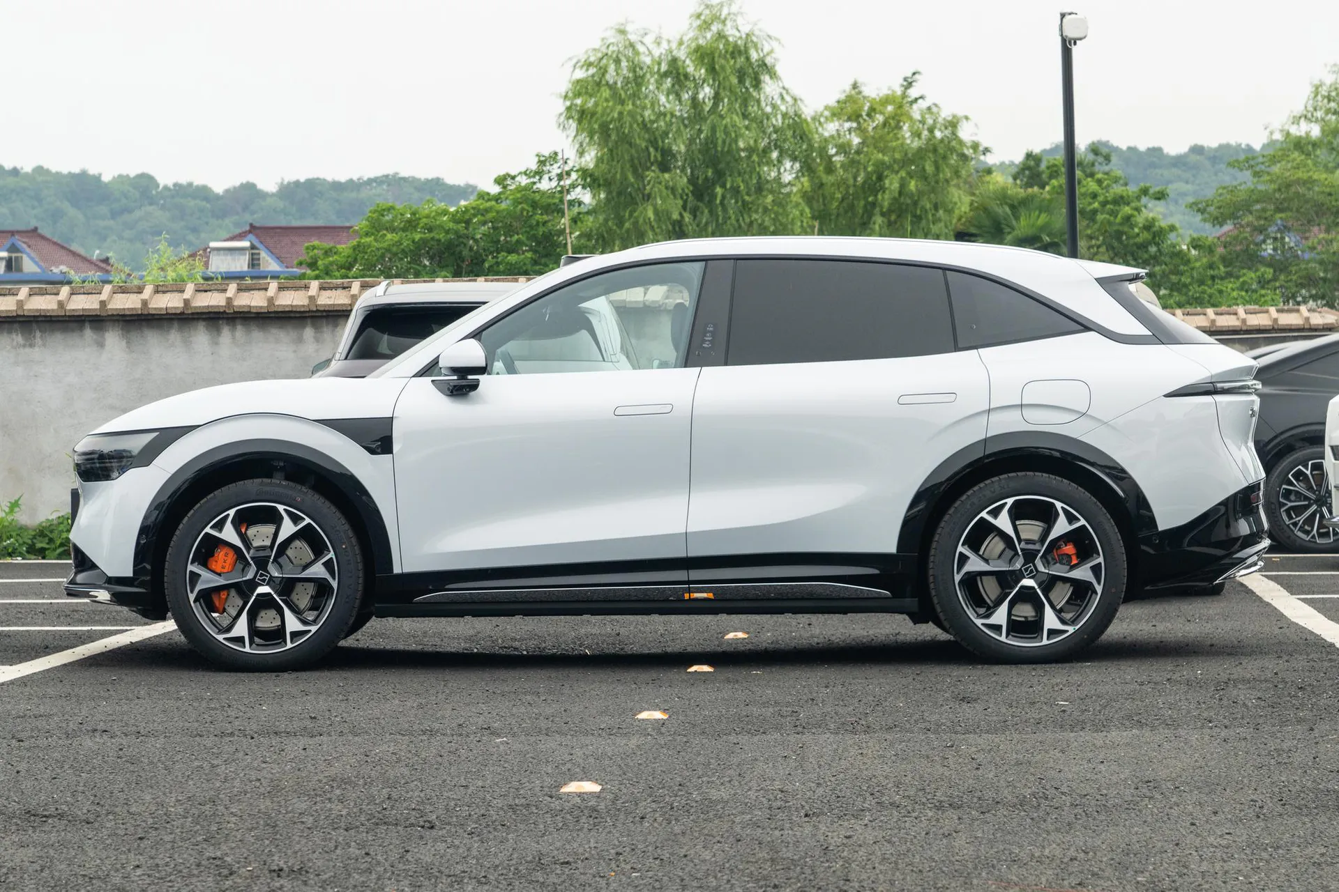  7X 100kWh Long Range AWD Smart Driving