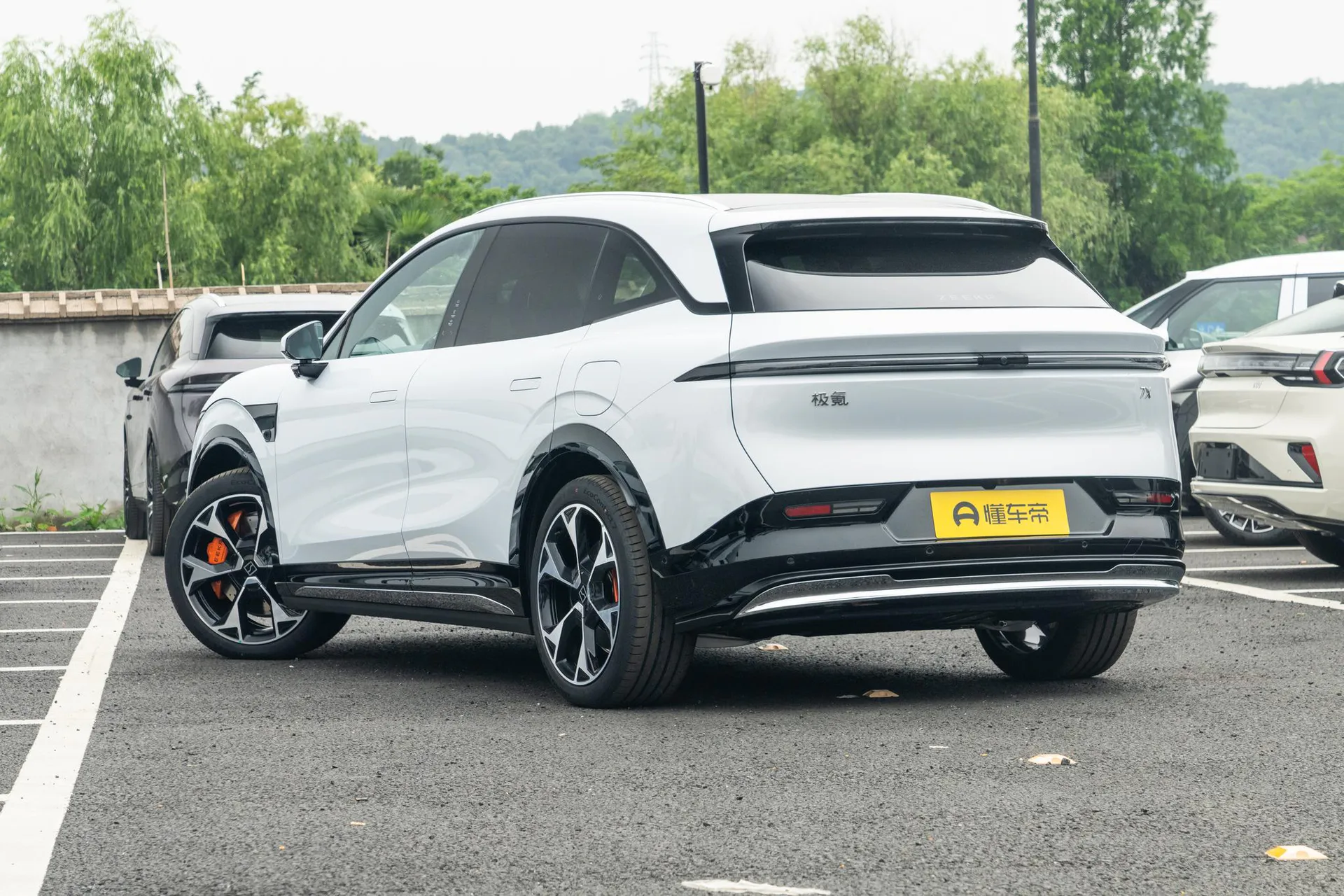  7X 100kWh Long Range AWD Smart Driving