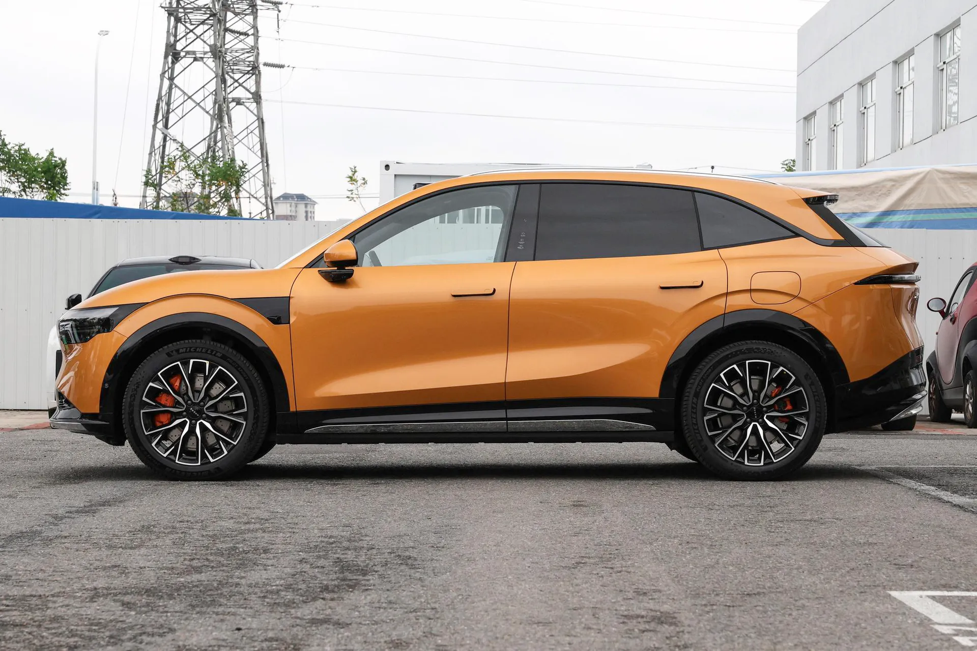  7X 100kWh Long Range AWD Smart Driving
