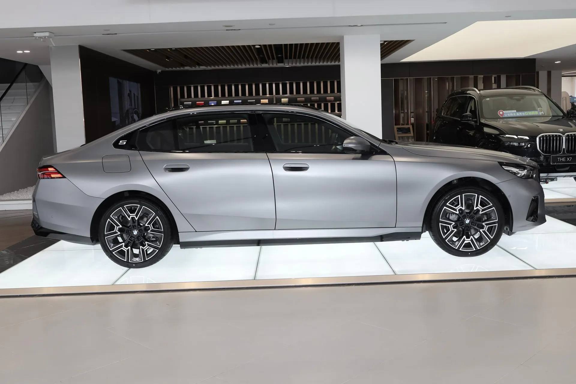  i5 Facelift xDrive 50 L M Sport