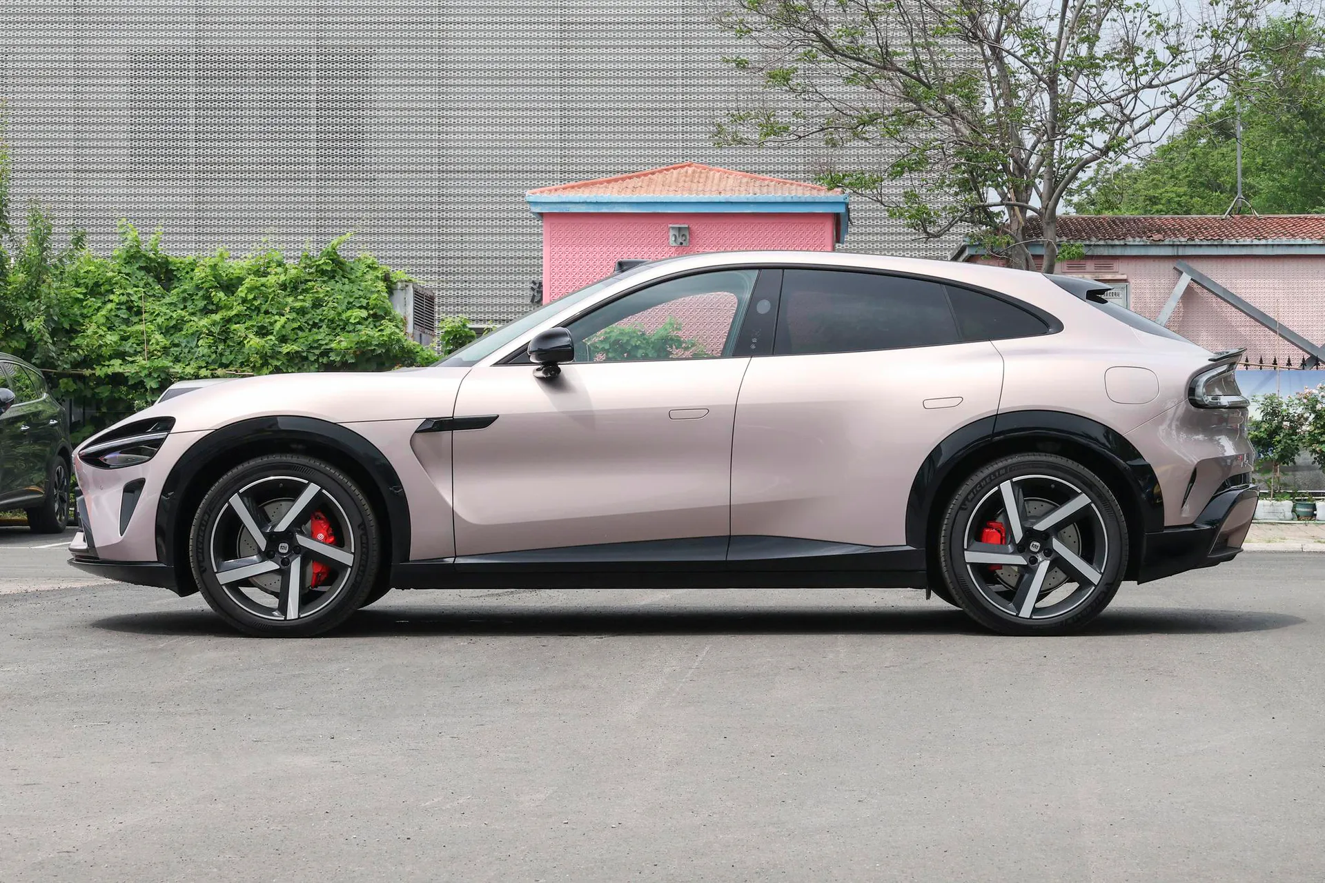  YU7 AWD Max