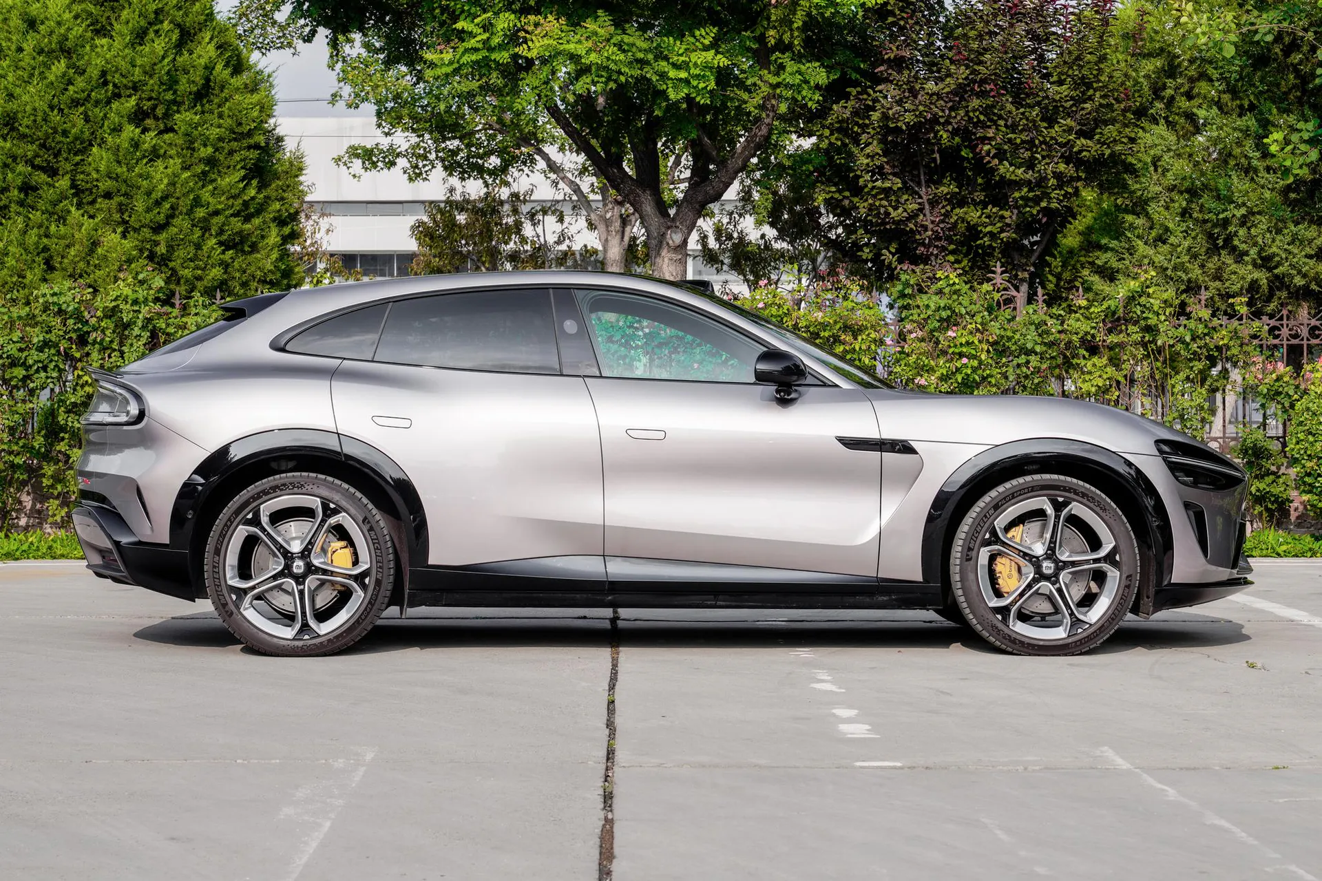  YU7 AWD Max