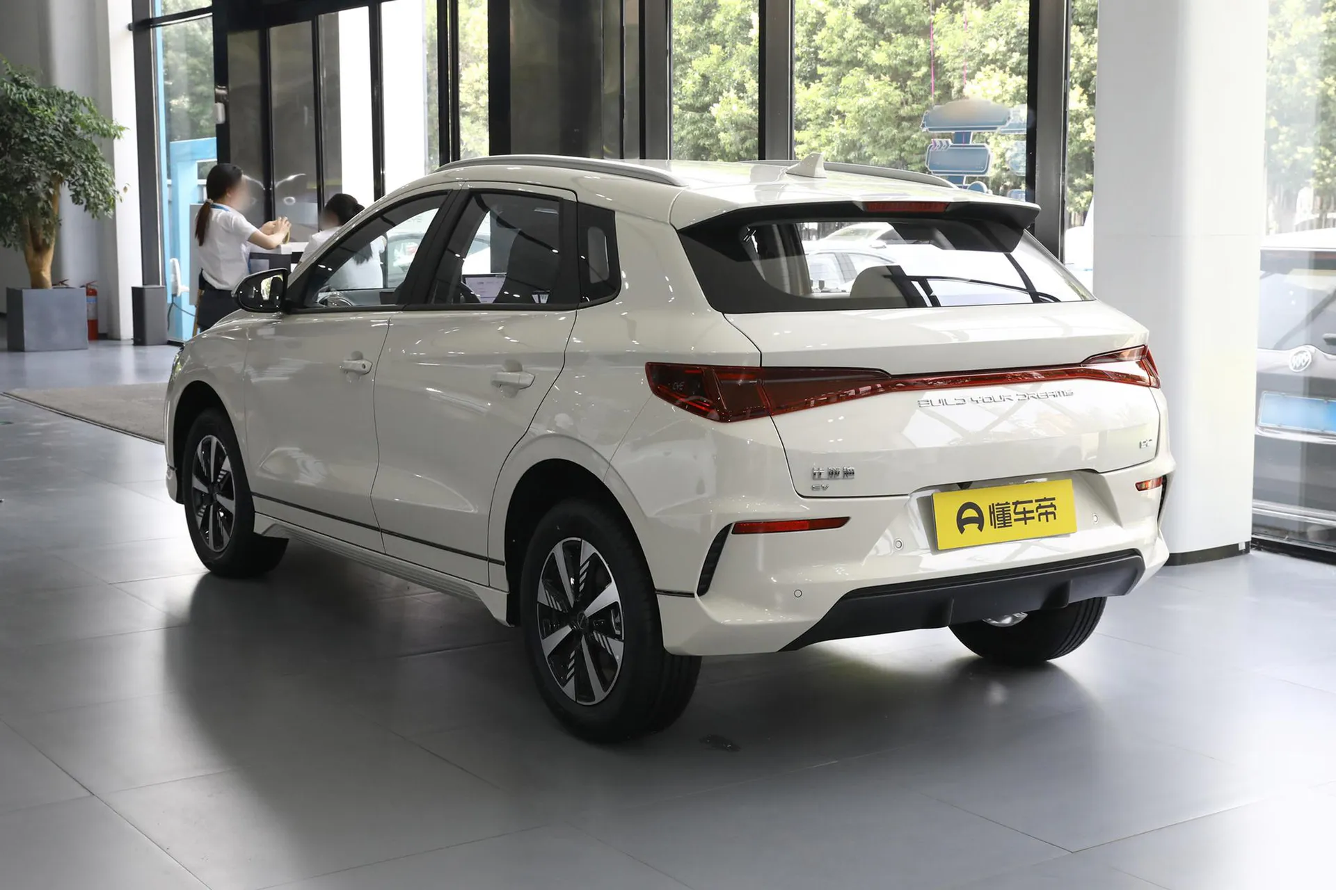  E2 Glory Luxury