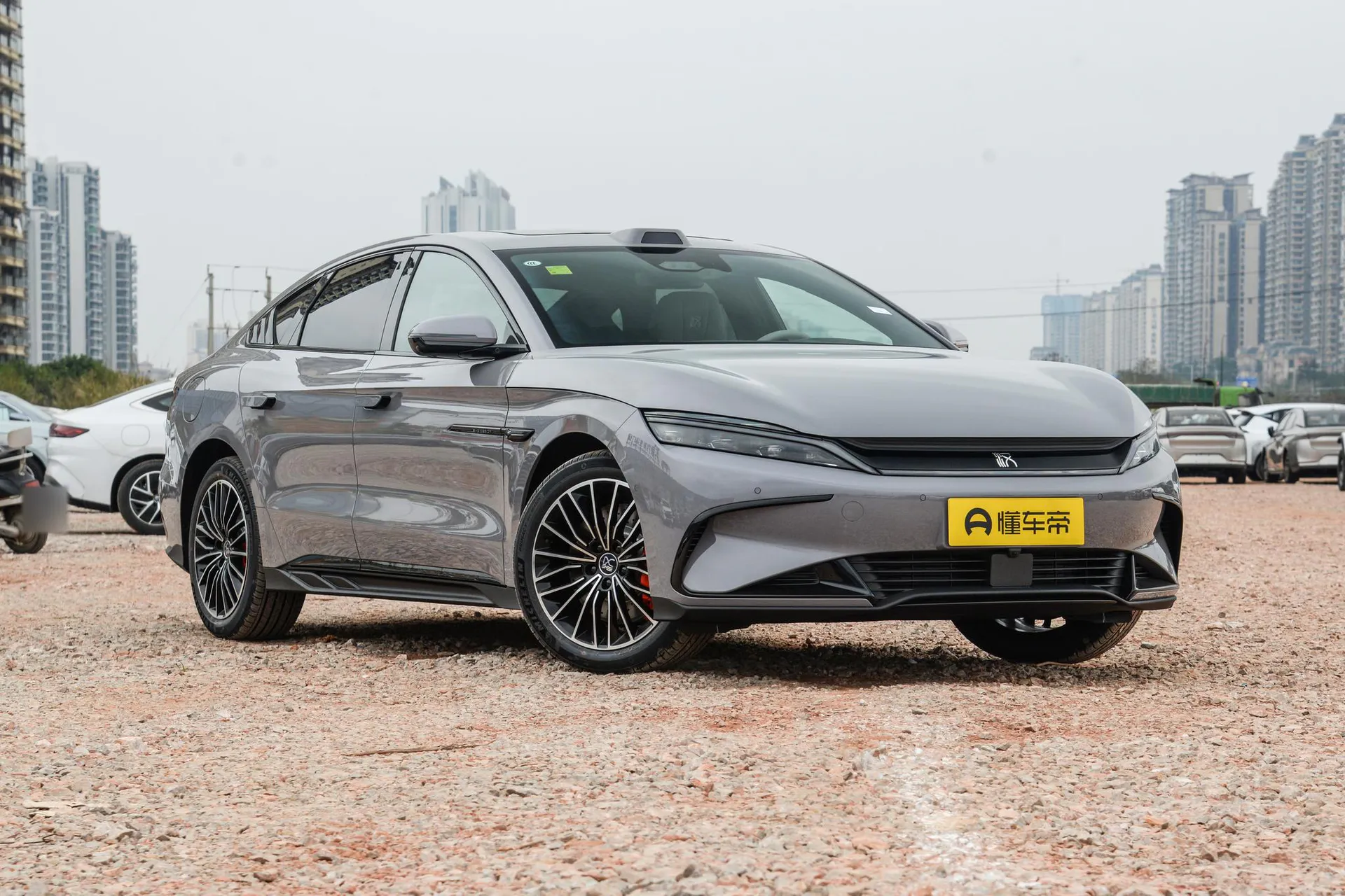  Han EV Smart Driving 701 KM LiDAR Flagship
