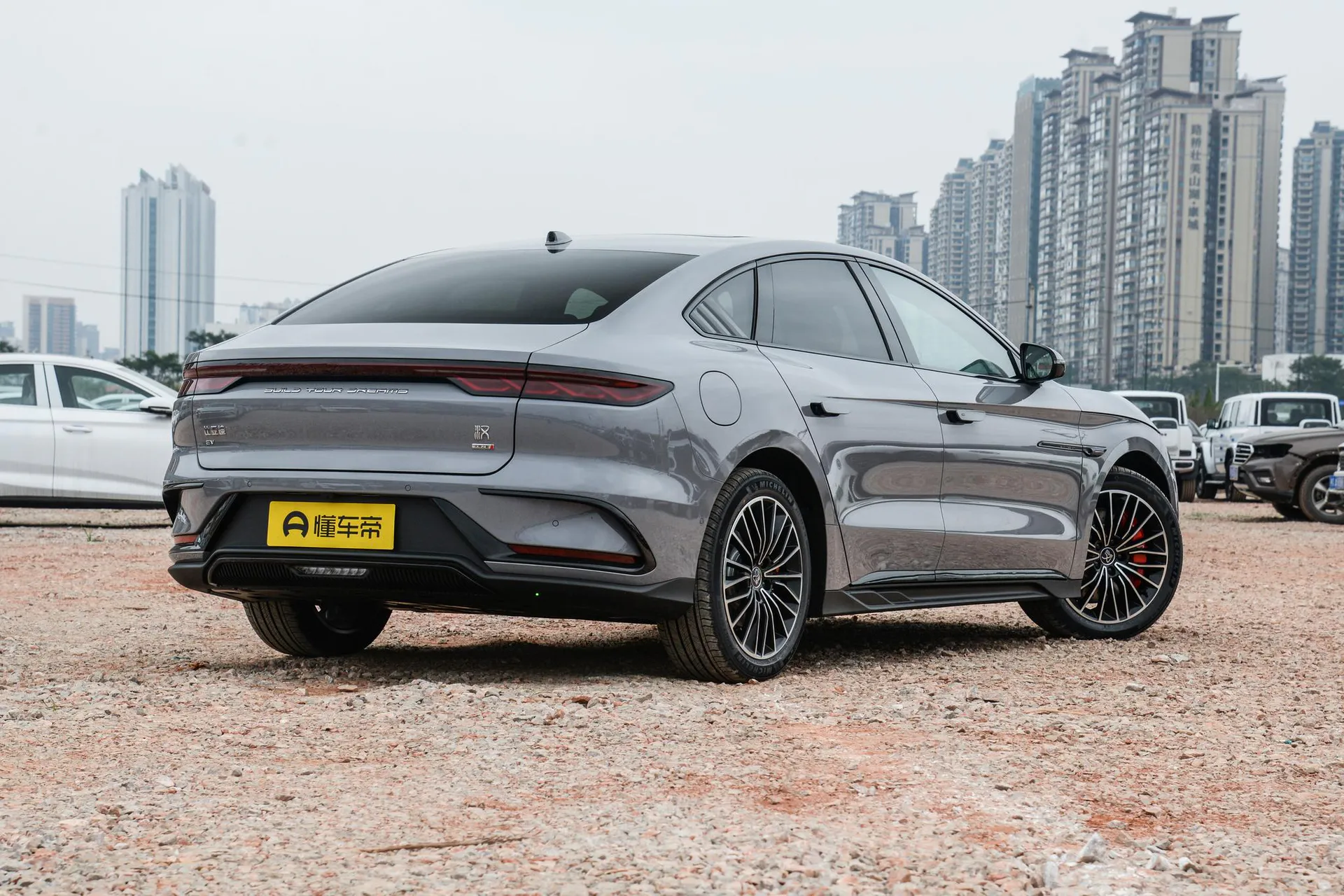  Han EV Smart Driving 701 KM LiDAR Flagship