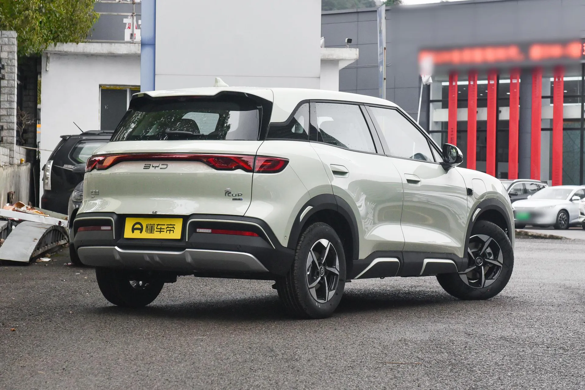  Yuan Up Smart Drive 401 KM Leading