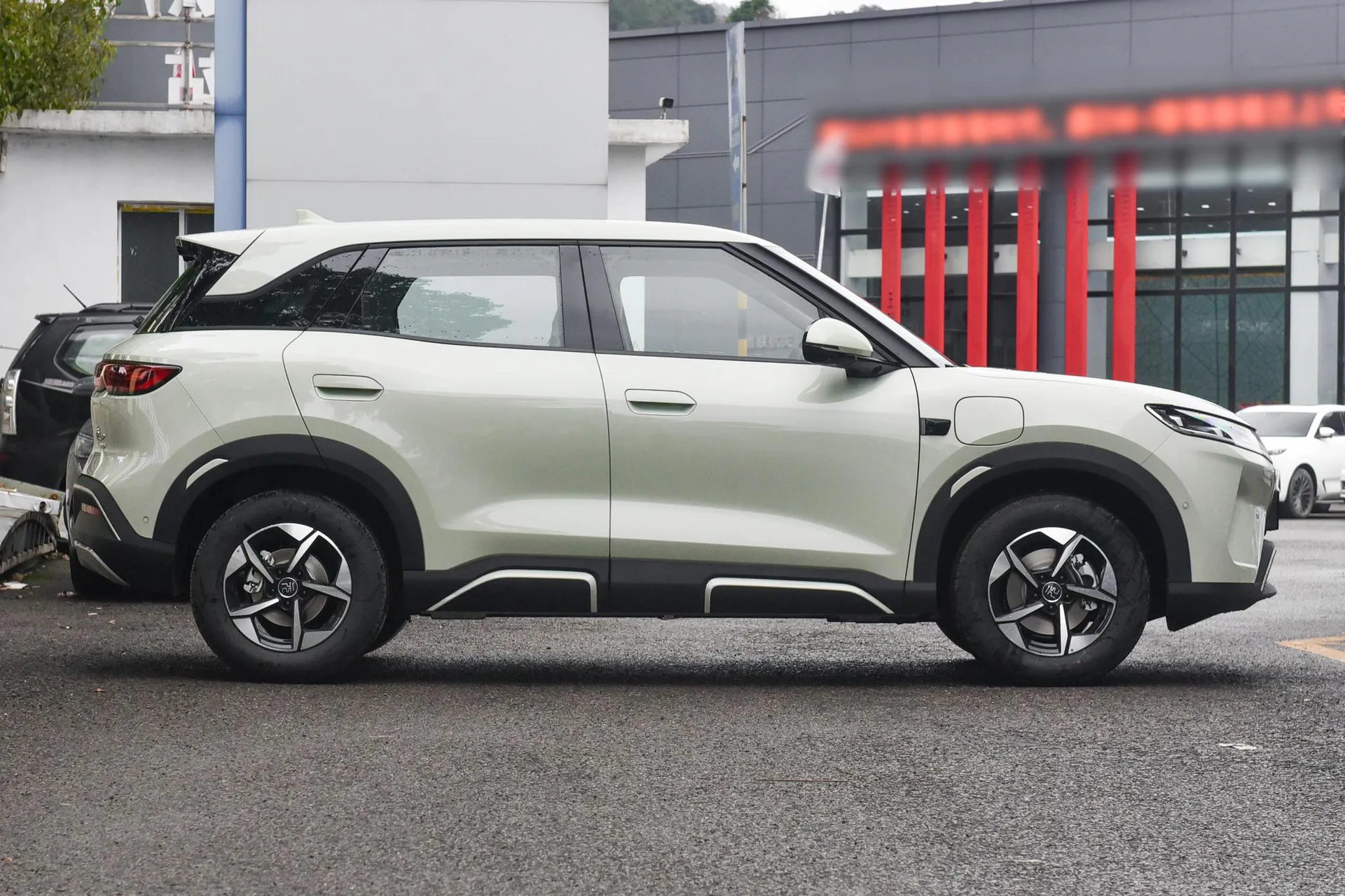  Yuan Up Smart Drive 401 KM Leading
