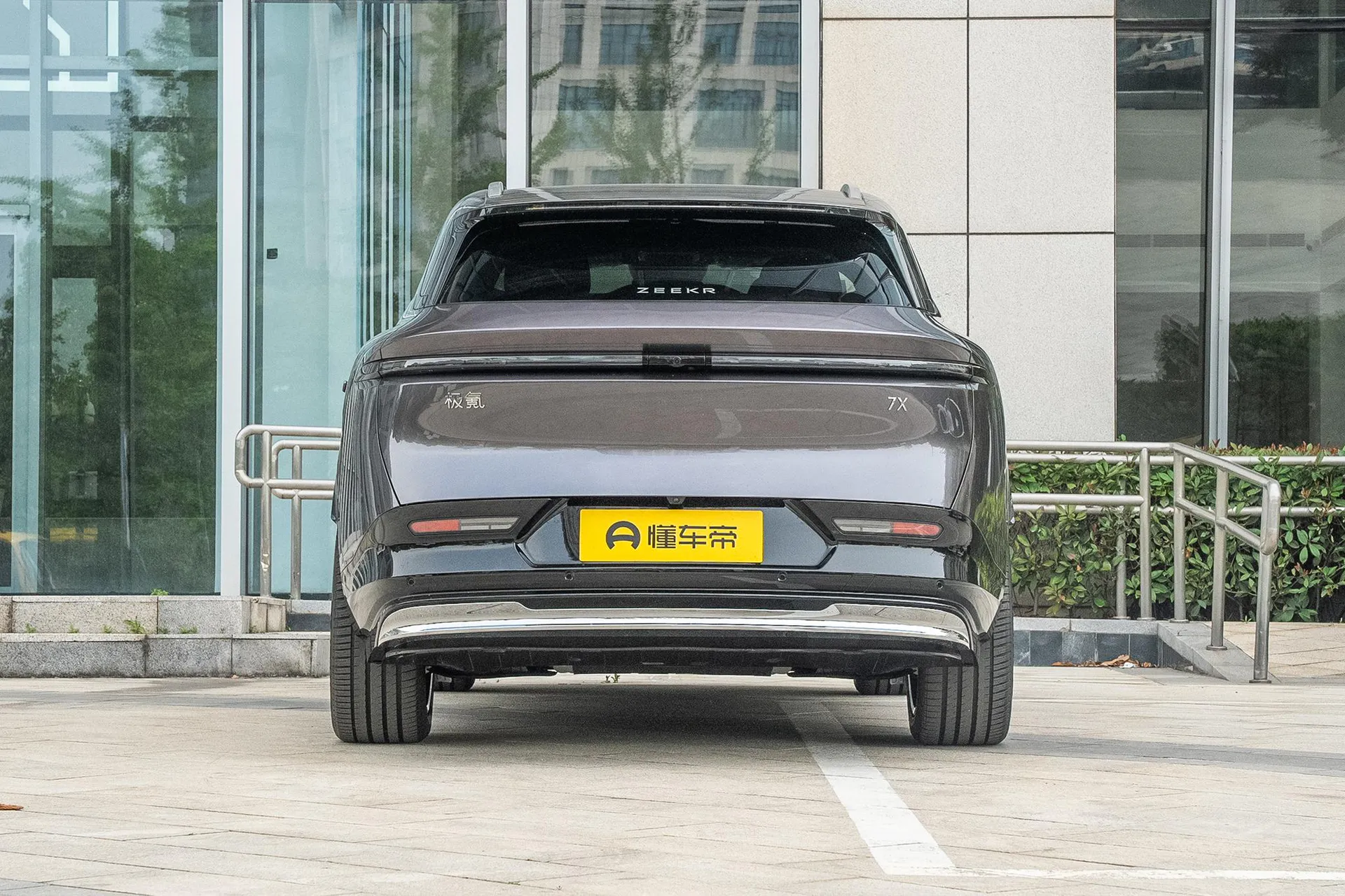  7X 100kWh Long Range RWD Smart Driving