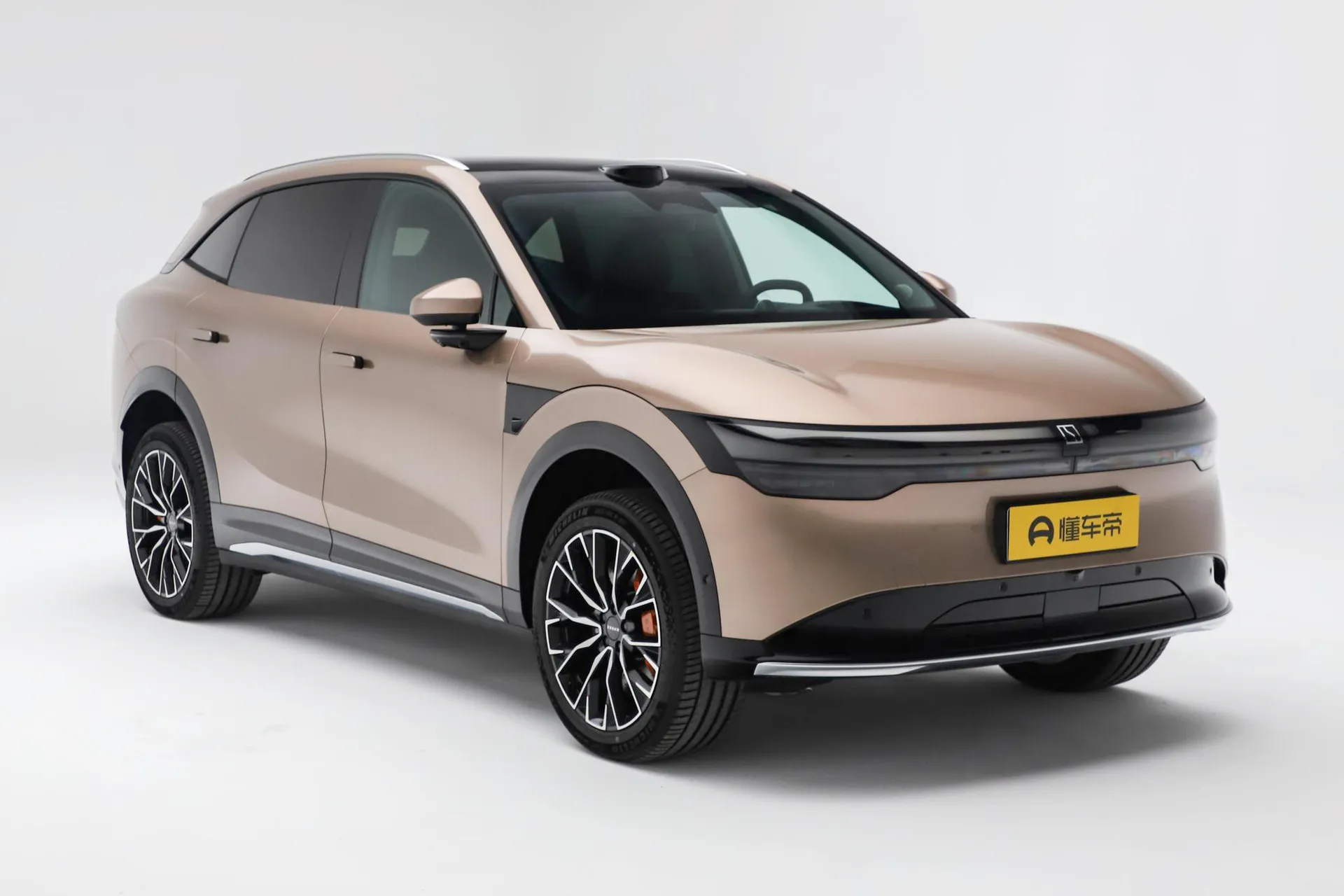  7X 100kWh Long Range RWD Smart Driving