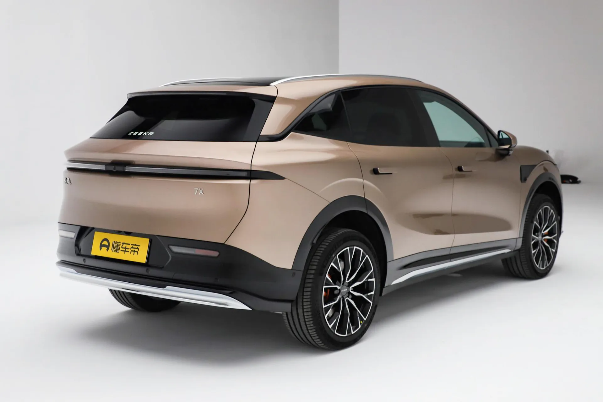  7X 100kWh Long Range RWD Smart Driving