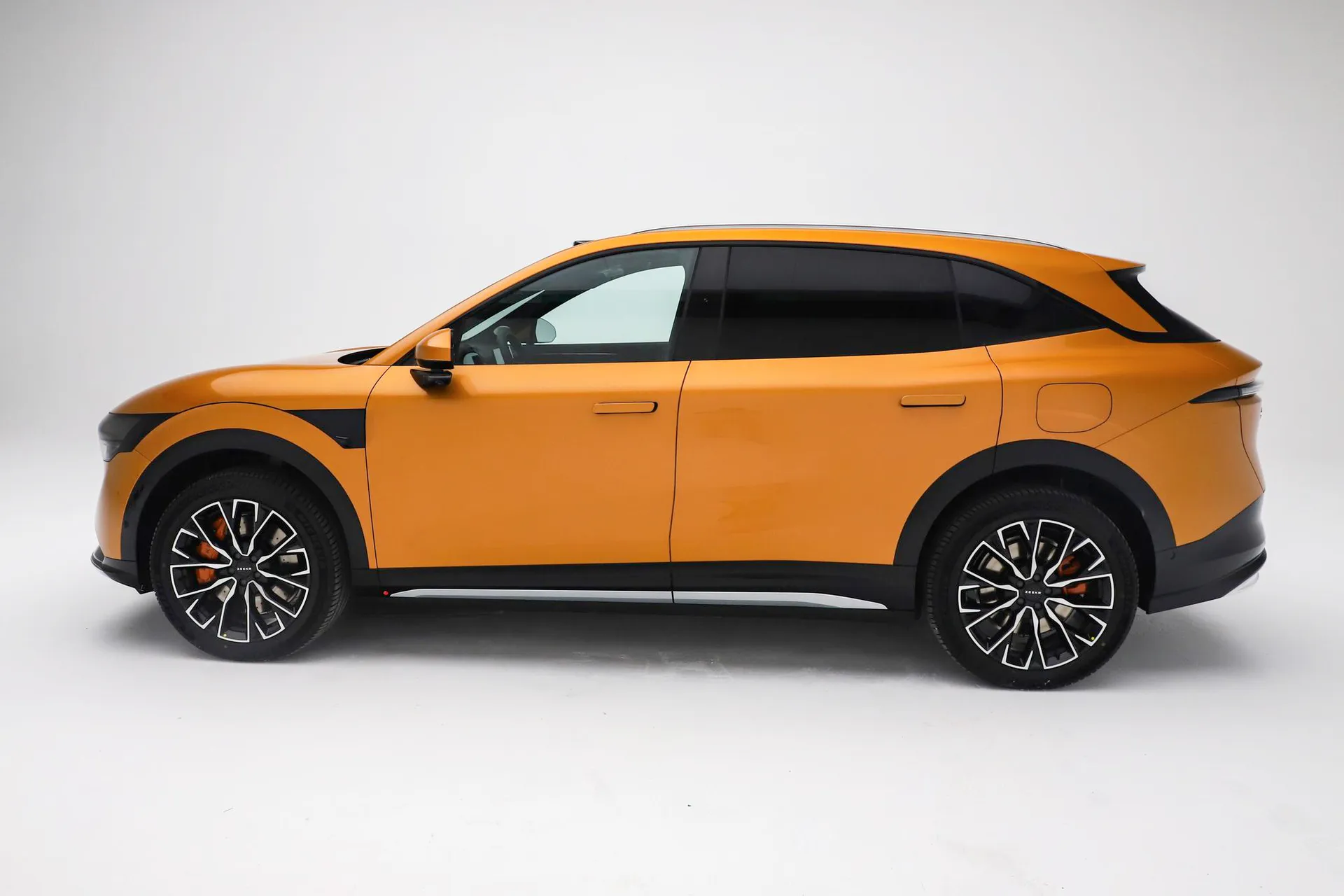  7X 100kWh Long Range RWD Smart Driving