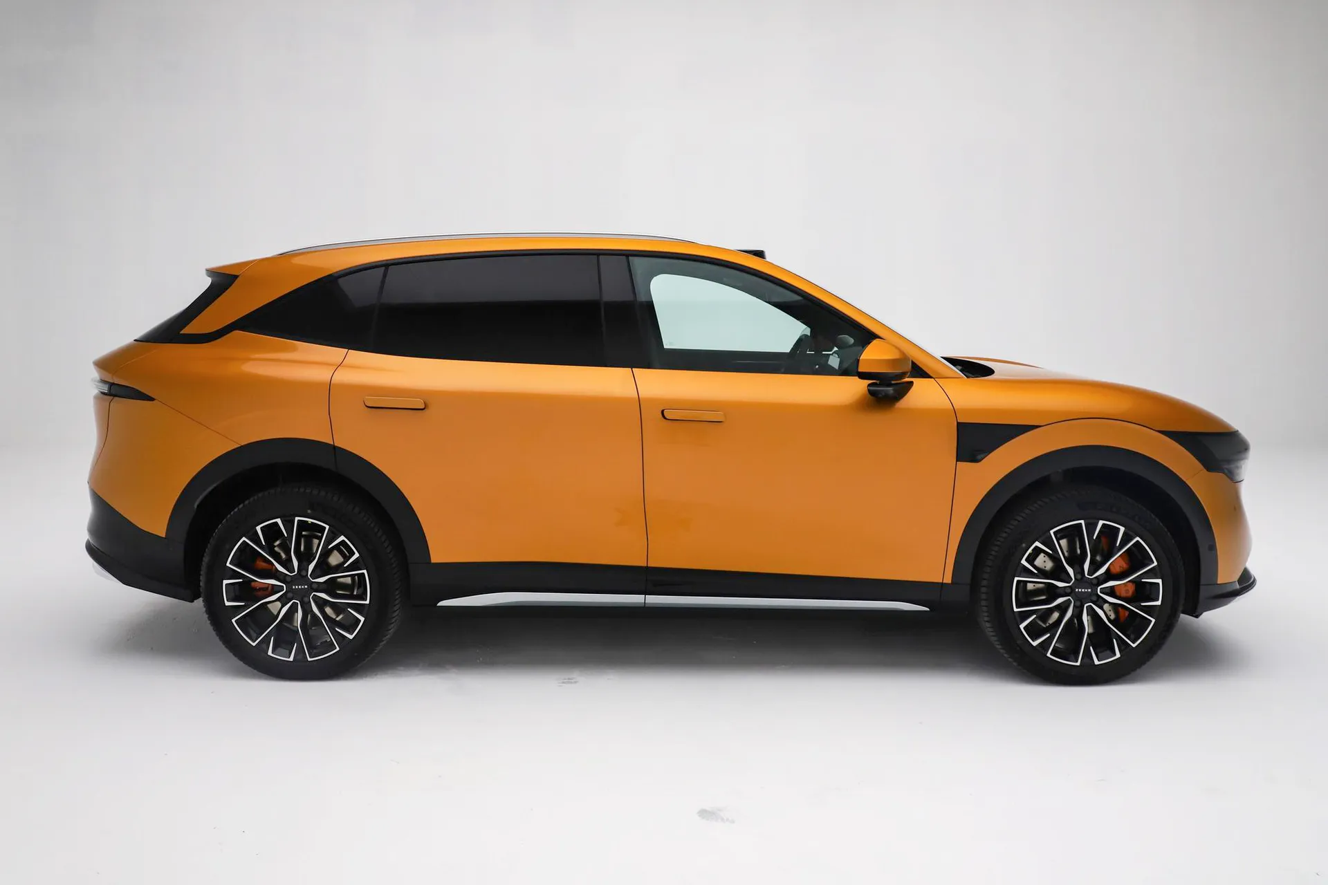  7X 100kWh Long Range RWD Smart Driving