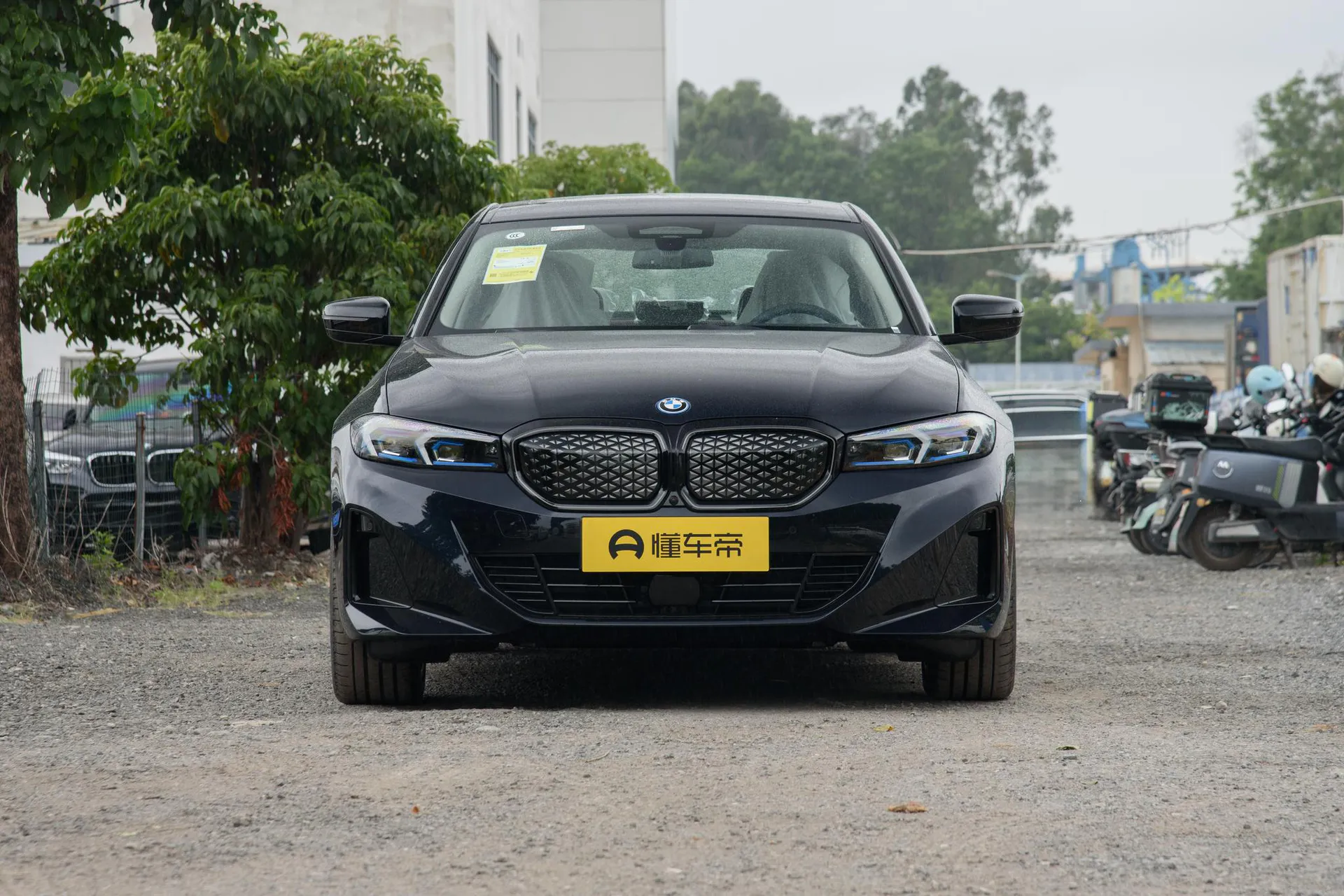  i3 eDrive 40 L Night Sport Package