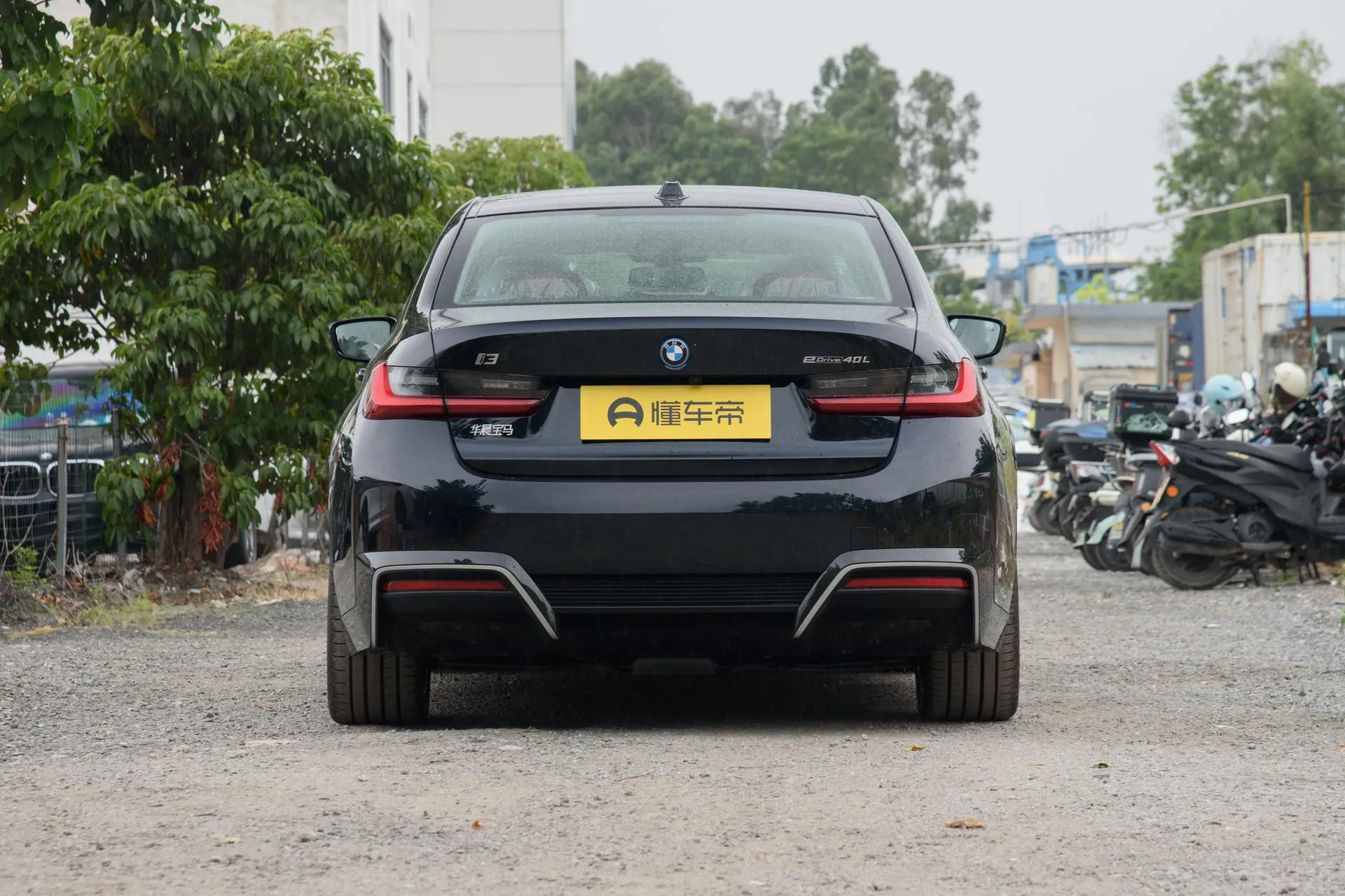  i3 eDrive 40 L Night Sport Package